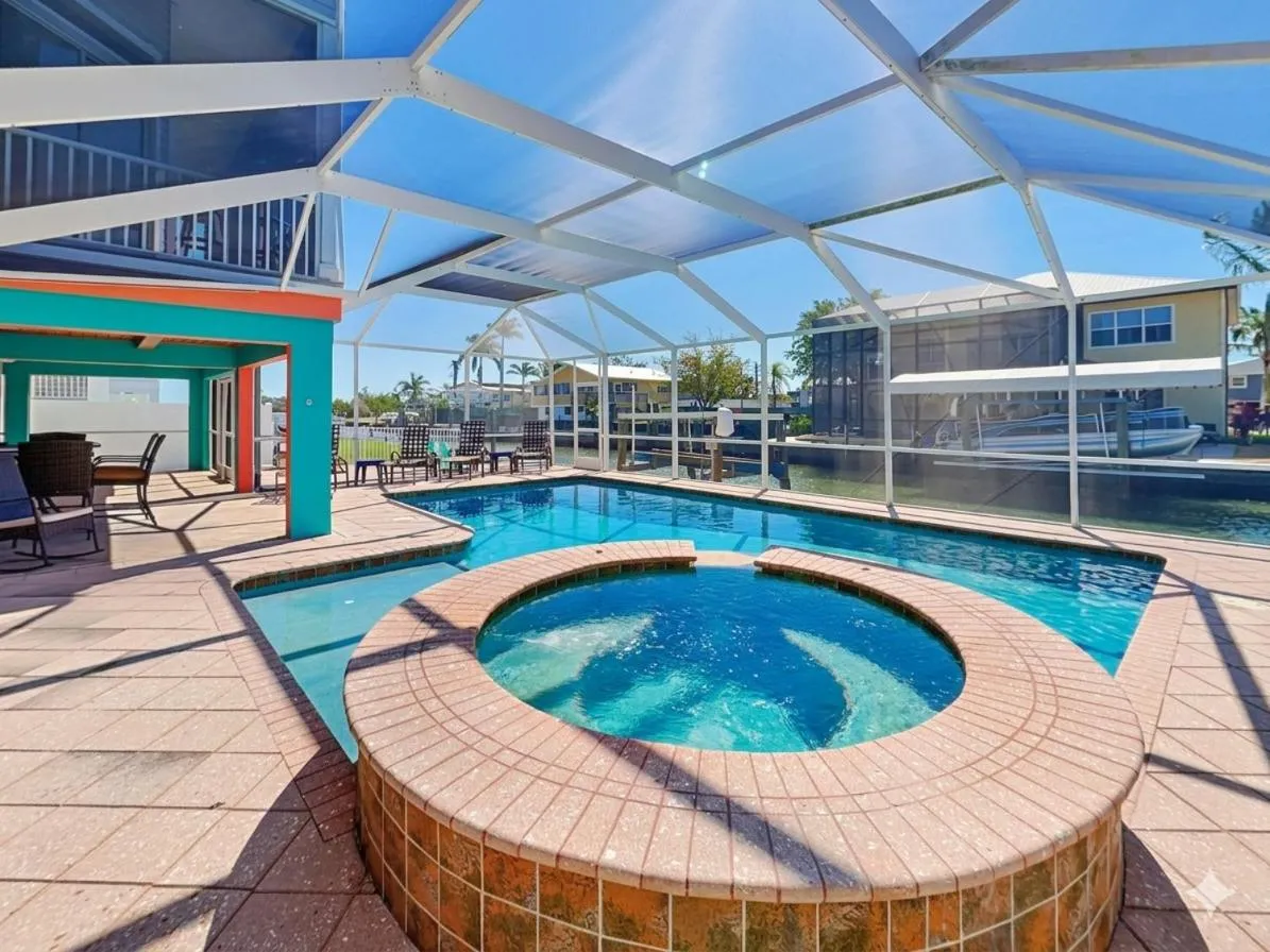 244 Flamingo