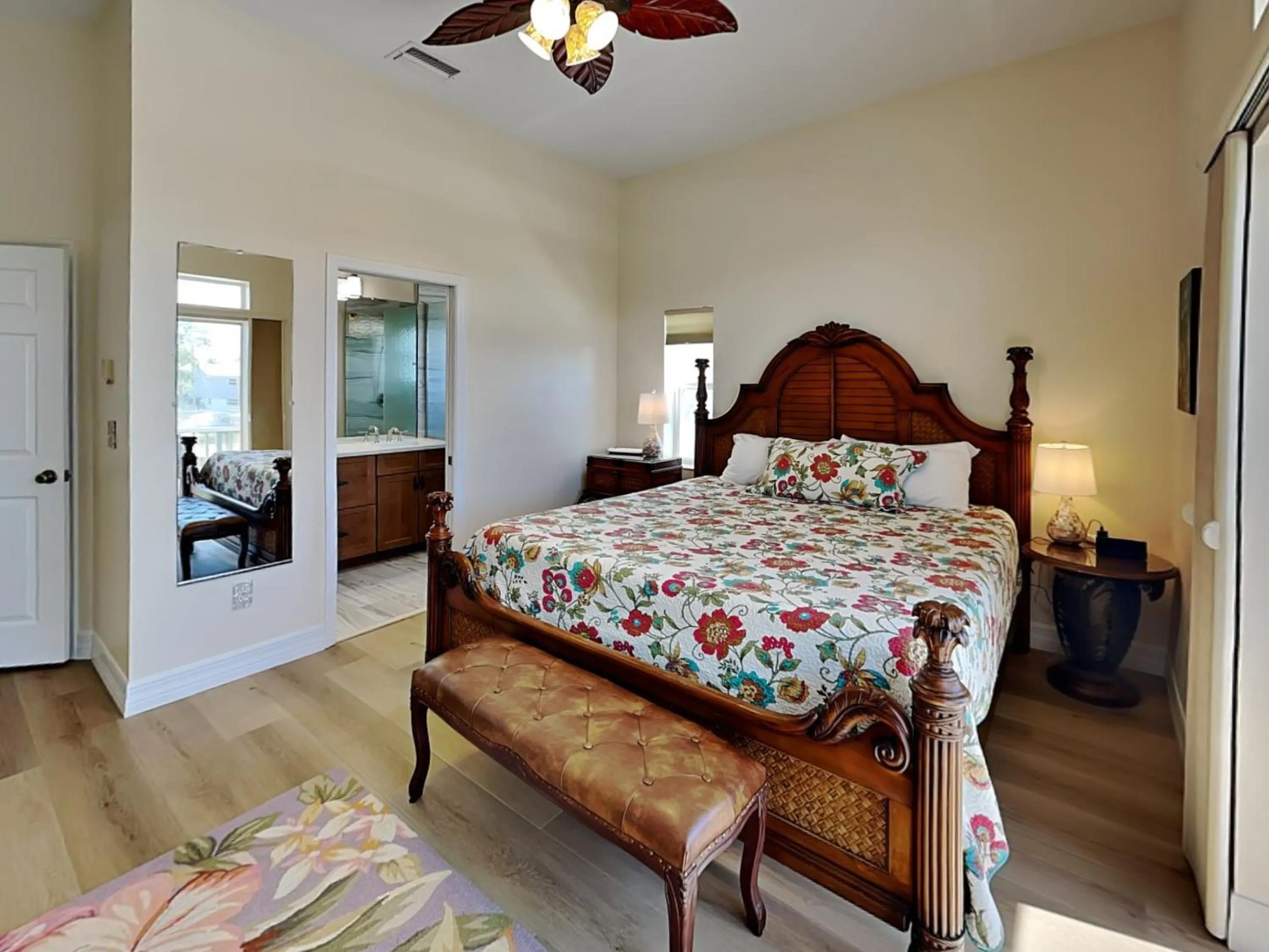 Property building, Bed in 244 Flamingo