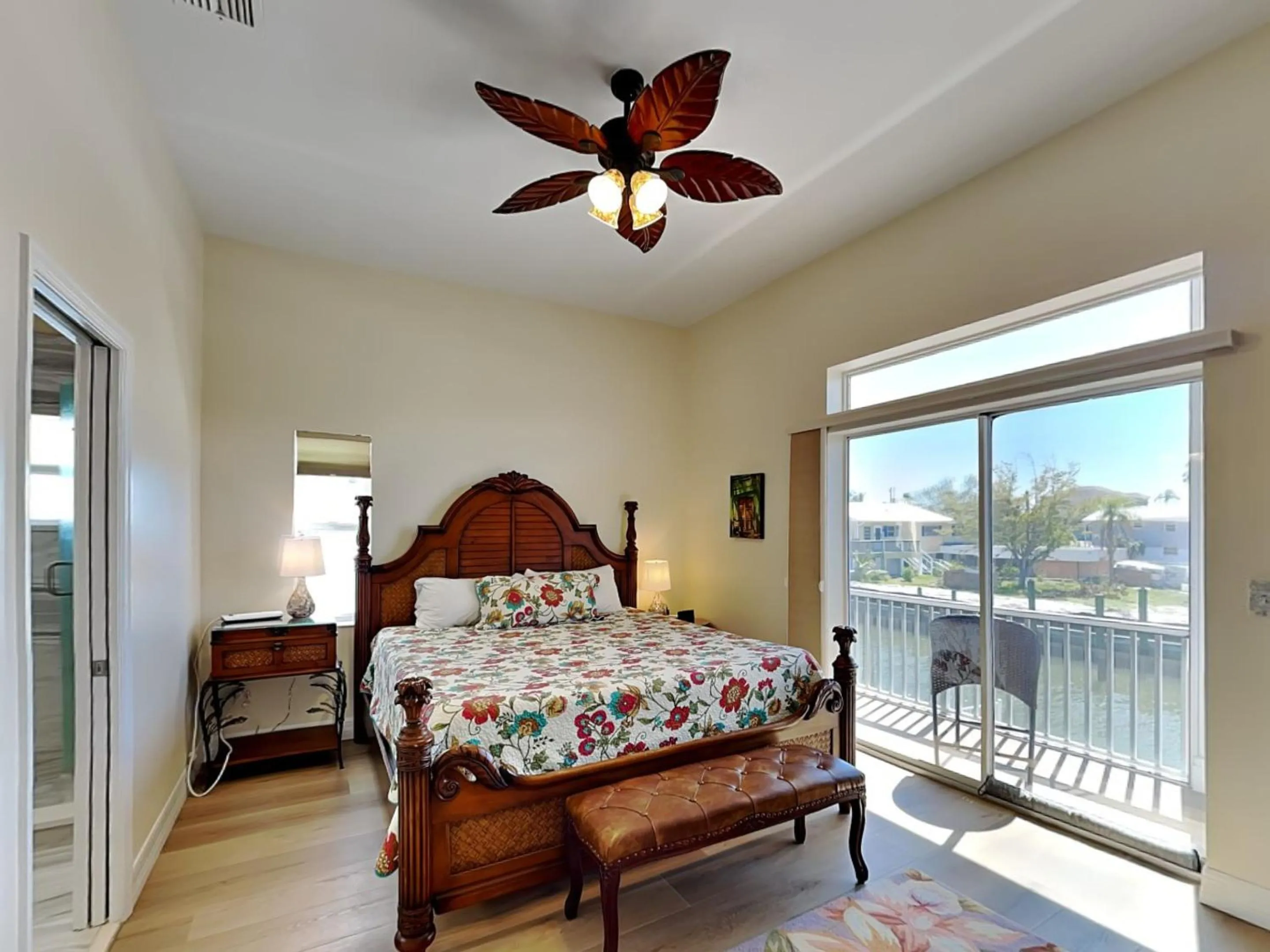 Property building, Bed in 244 Flamingo