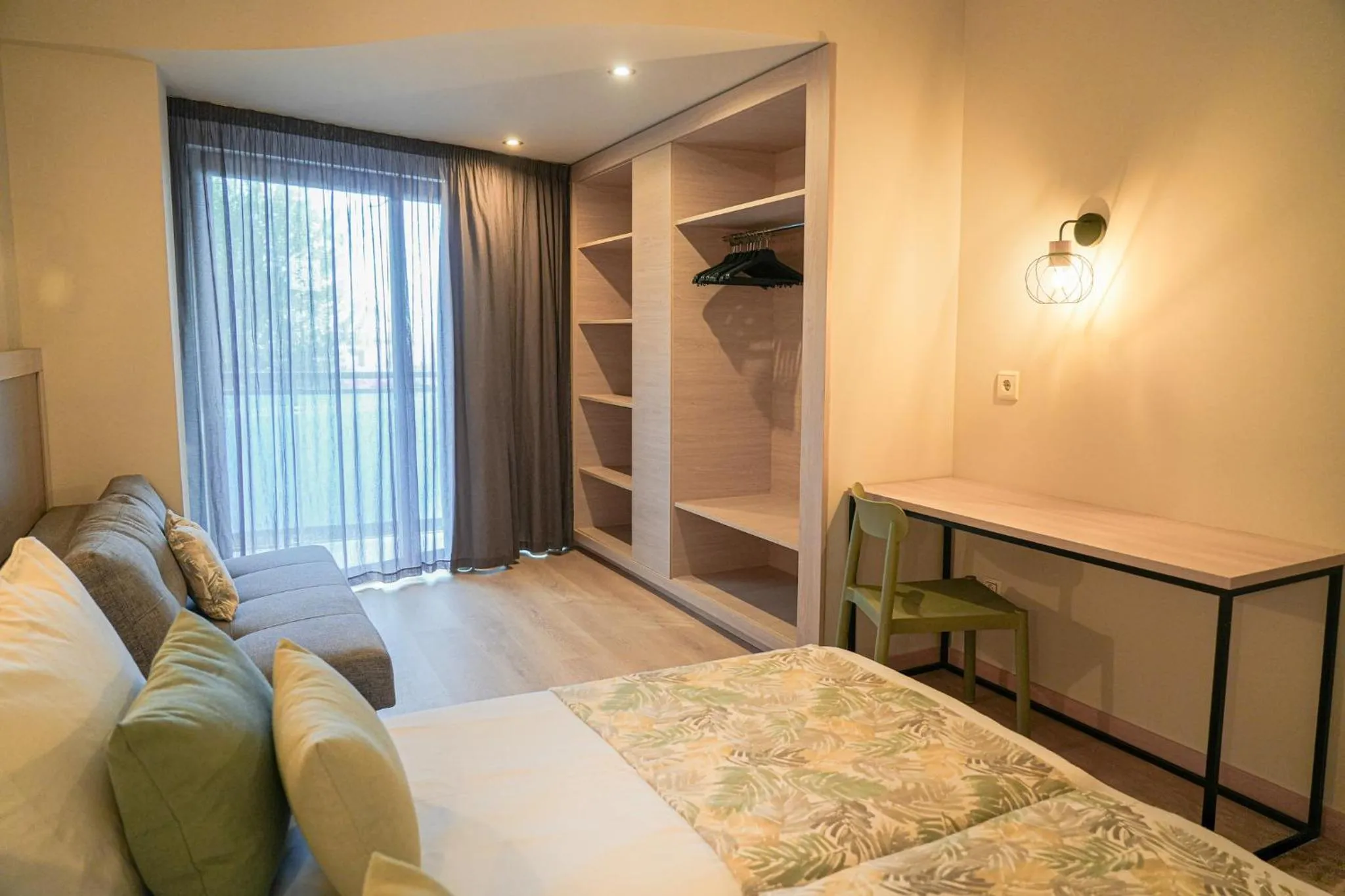 Bedroom, Bed in htop Jadhe 4Sup #htopBliss