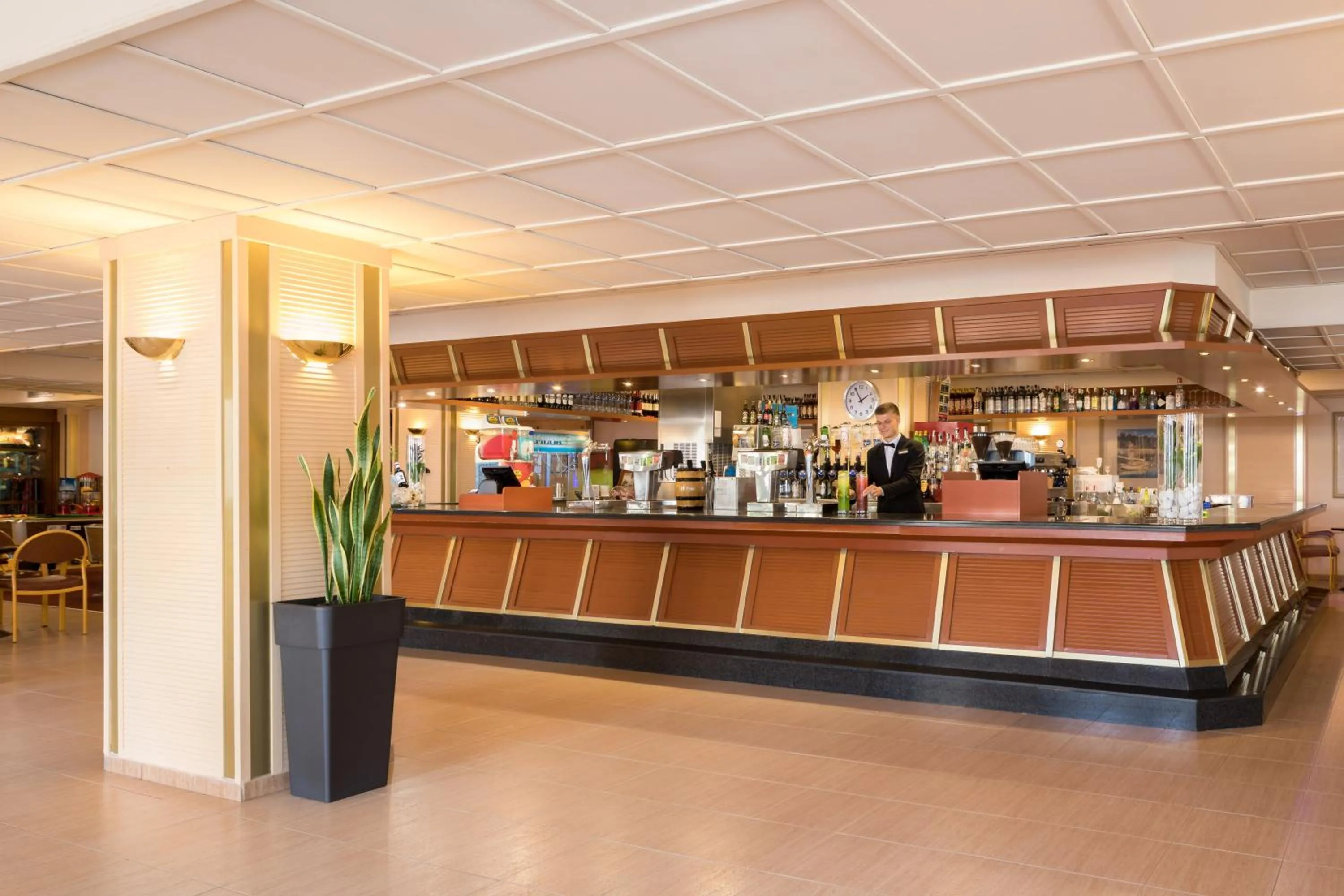 Lounge or bar in htop Calella Palace & SPA 4Sup #htopFun