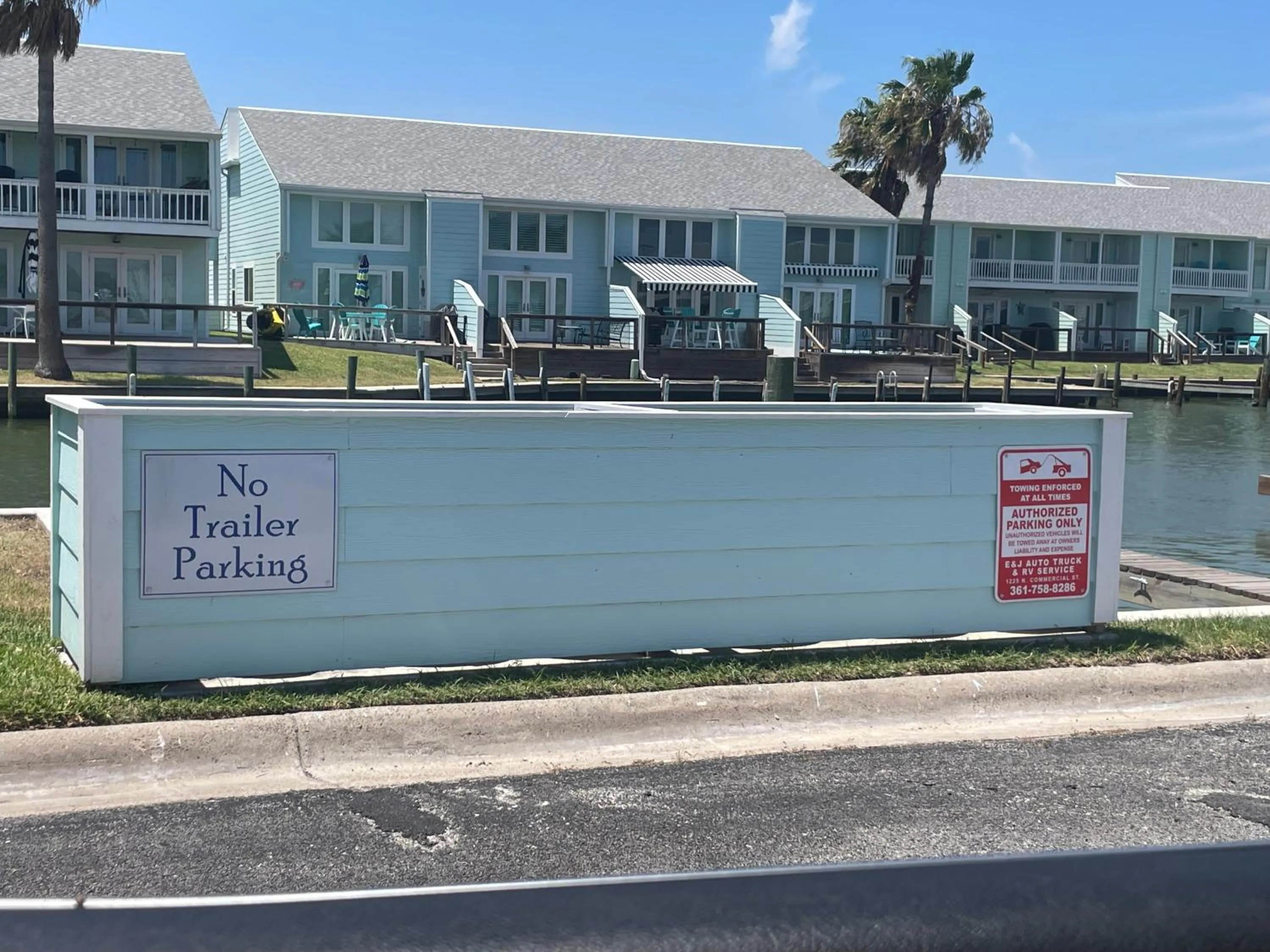 Property building in 5 Oclock Somewhere