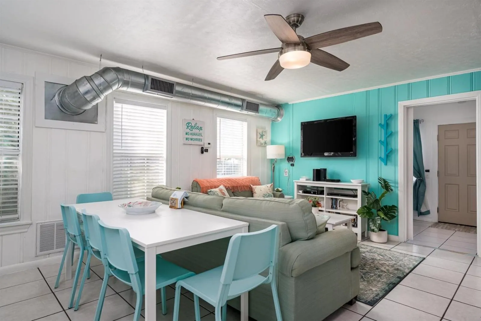 Property building in A Salty Texan - Sun Harbor Cottage #10