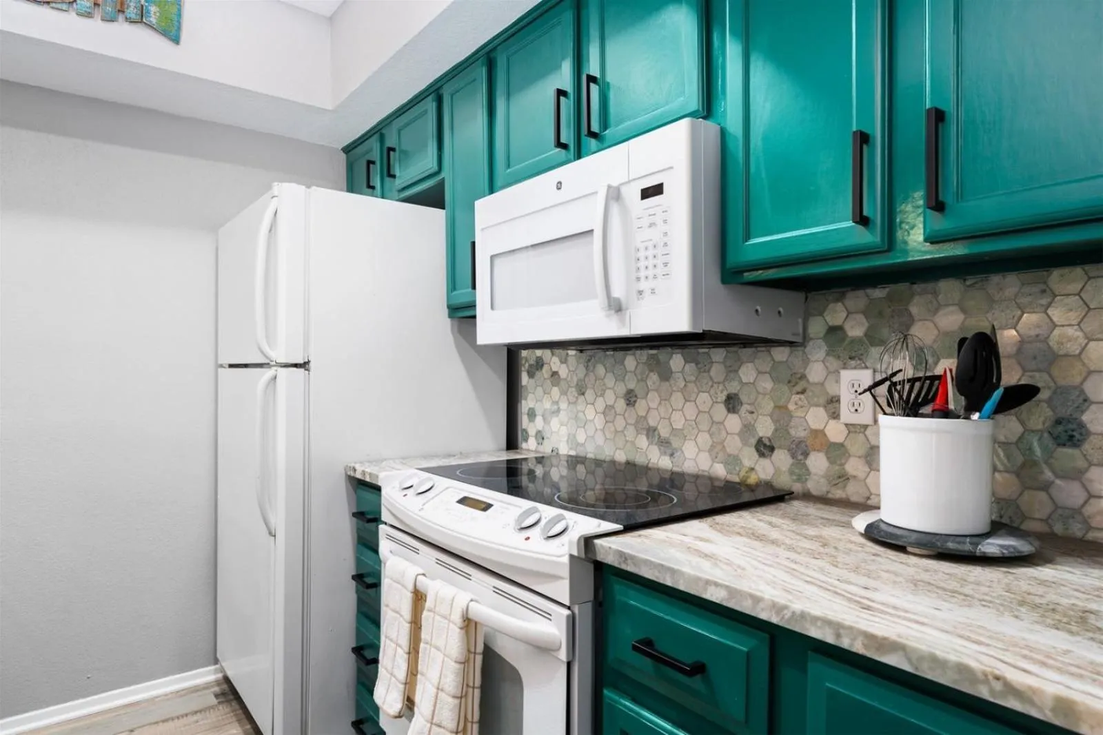 Property building in BoHo by the Bay