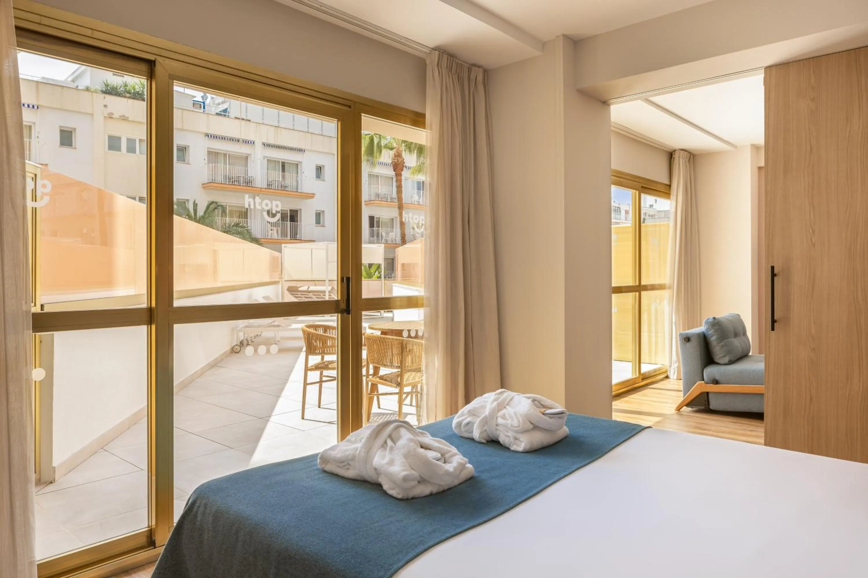 Balcony/Terrace, Bed in htop Amaika & SPA 4Sup - Adults Only #htopBliss