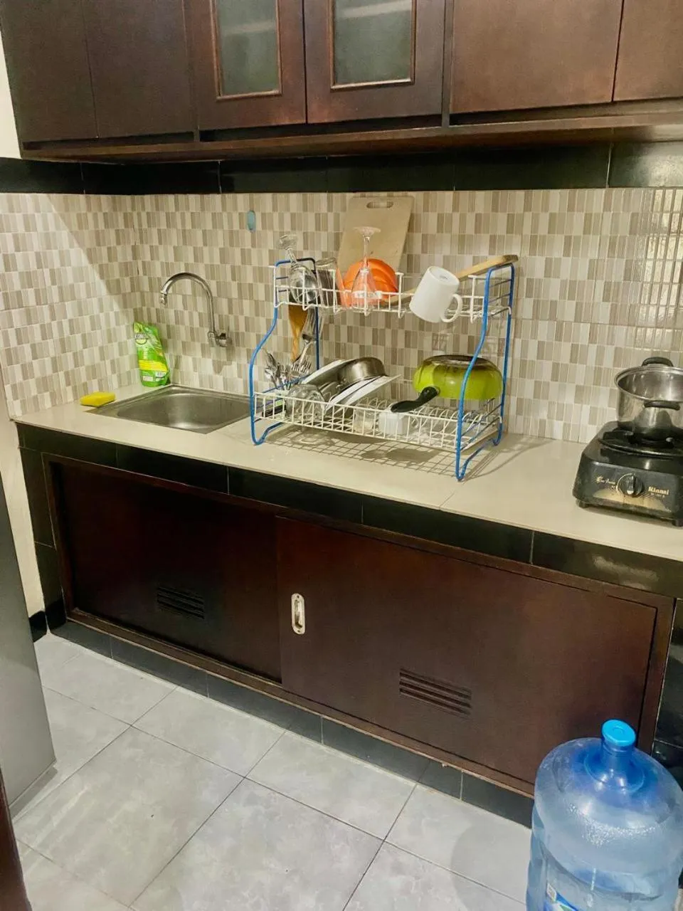 Kitchen or kitchenette in NEW KUBU DI BUKIT private kitchen near beach and 10 minute to airpot