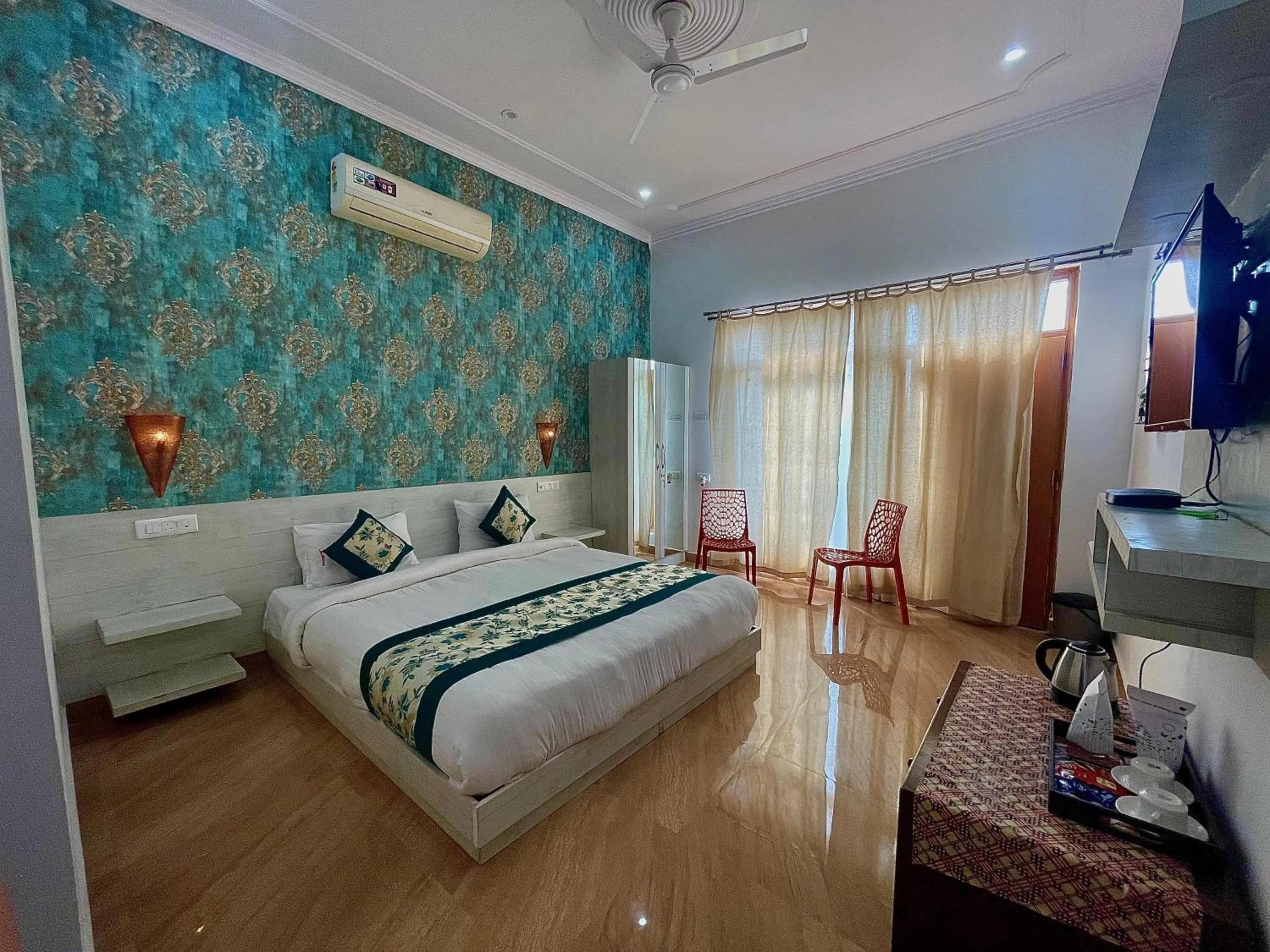 Bedroom, Bed in La Curcuma Luxury Homestay
