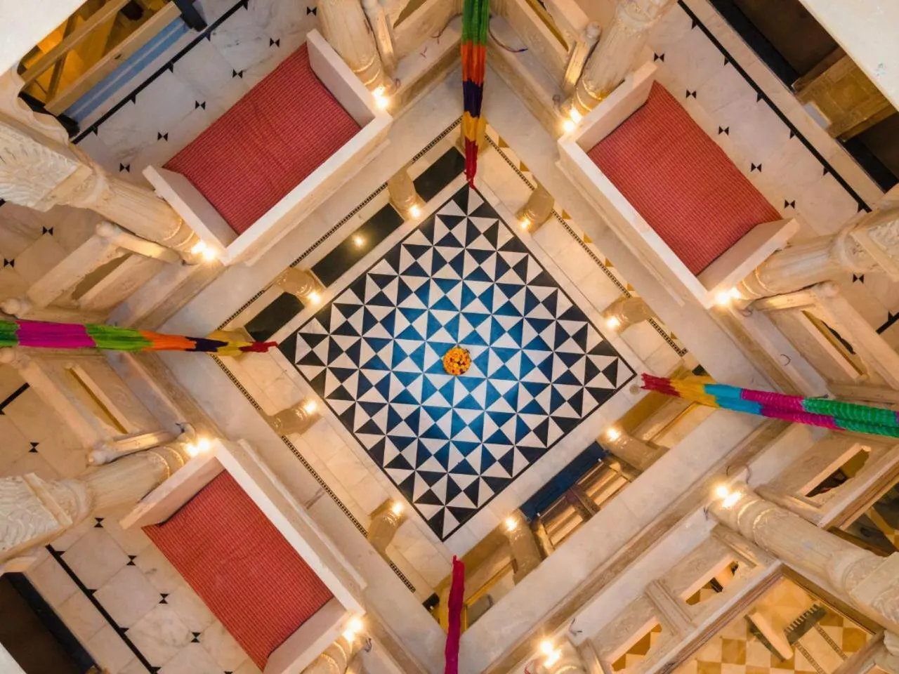 Inner courtyard view in Hotel Dev Garh