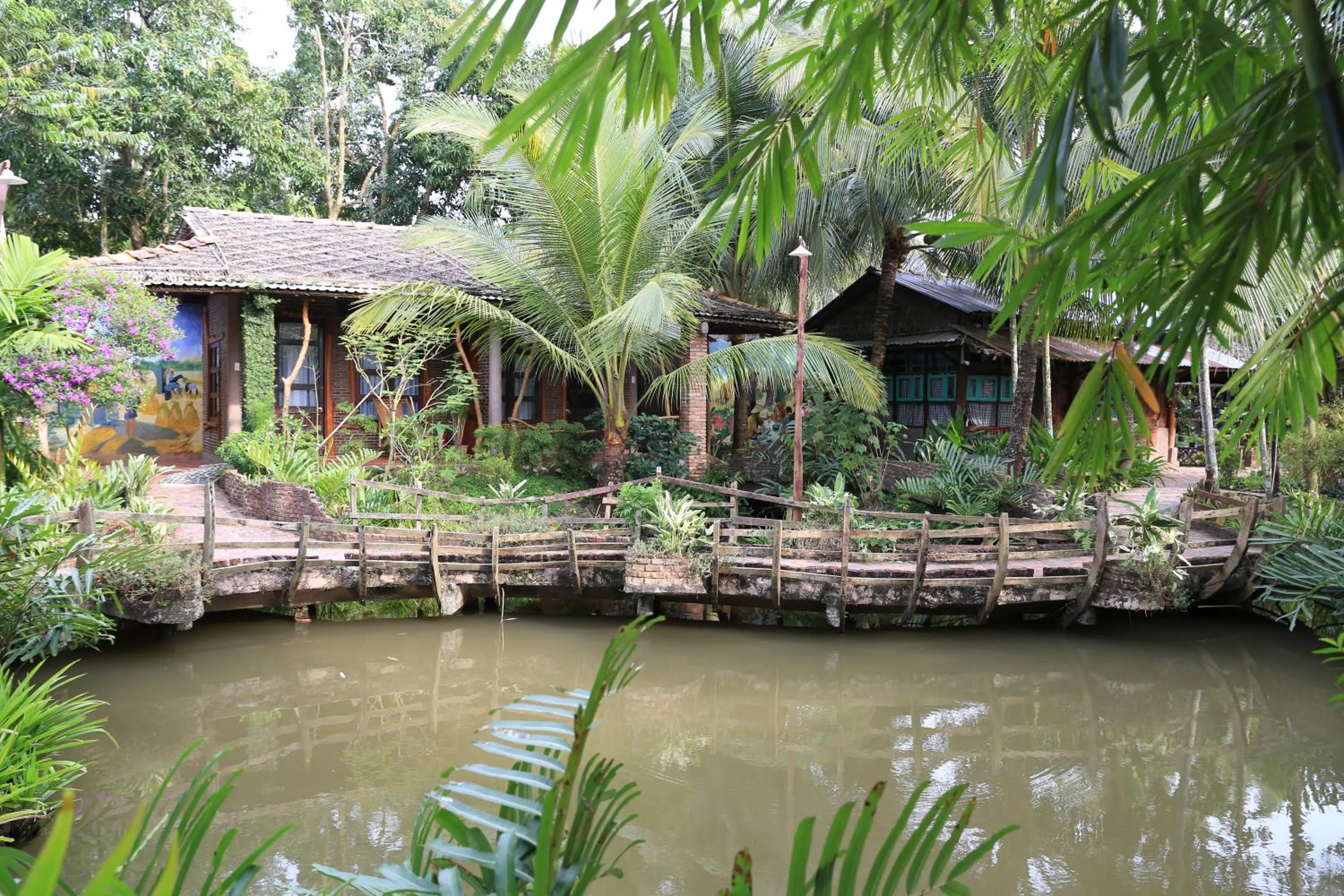Garden in Vamxang Rustic Home