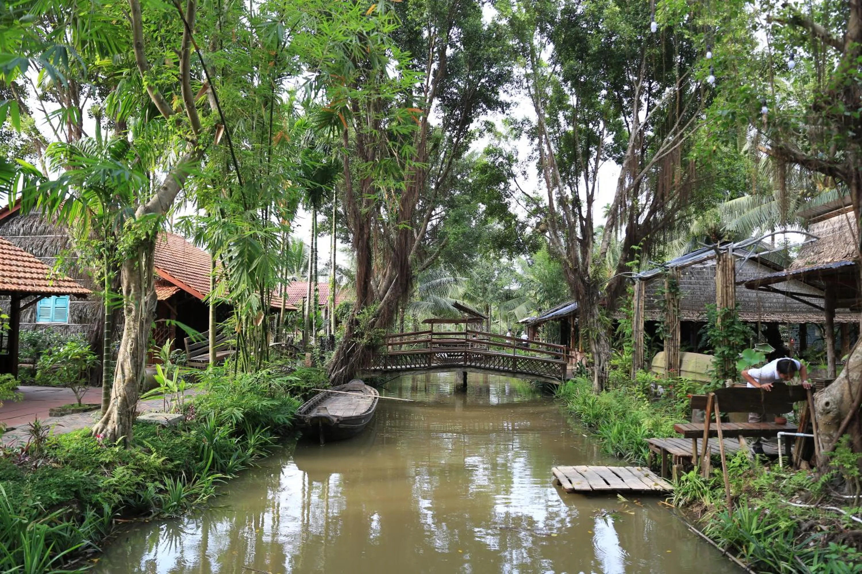 Property building in Vamxang Rustic Home