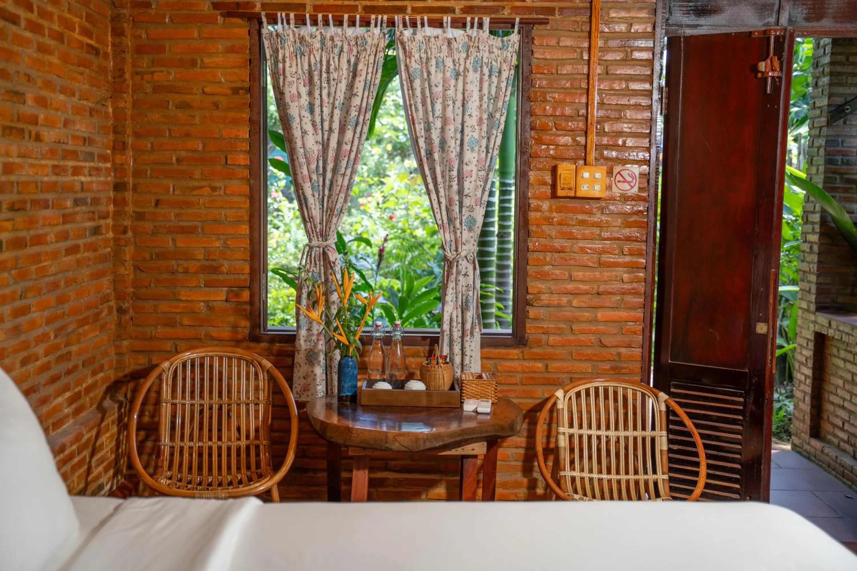 Property building in Vamxang Rustic Home