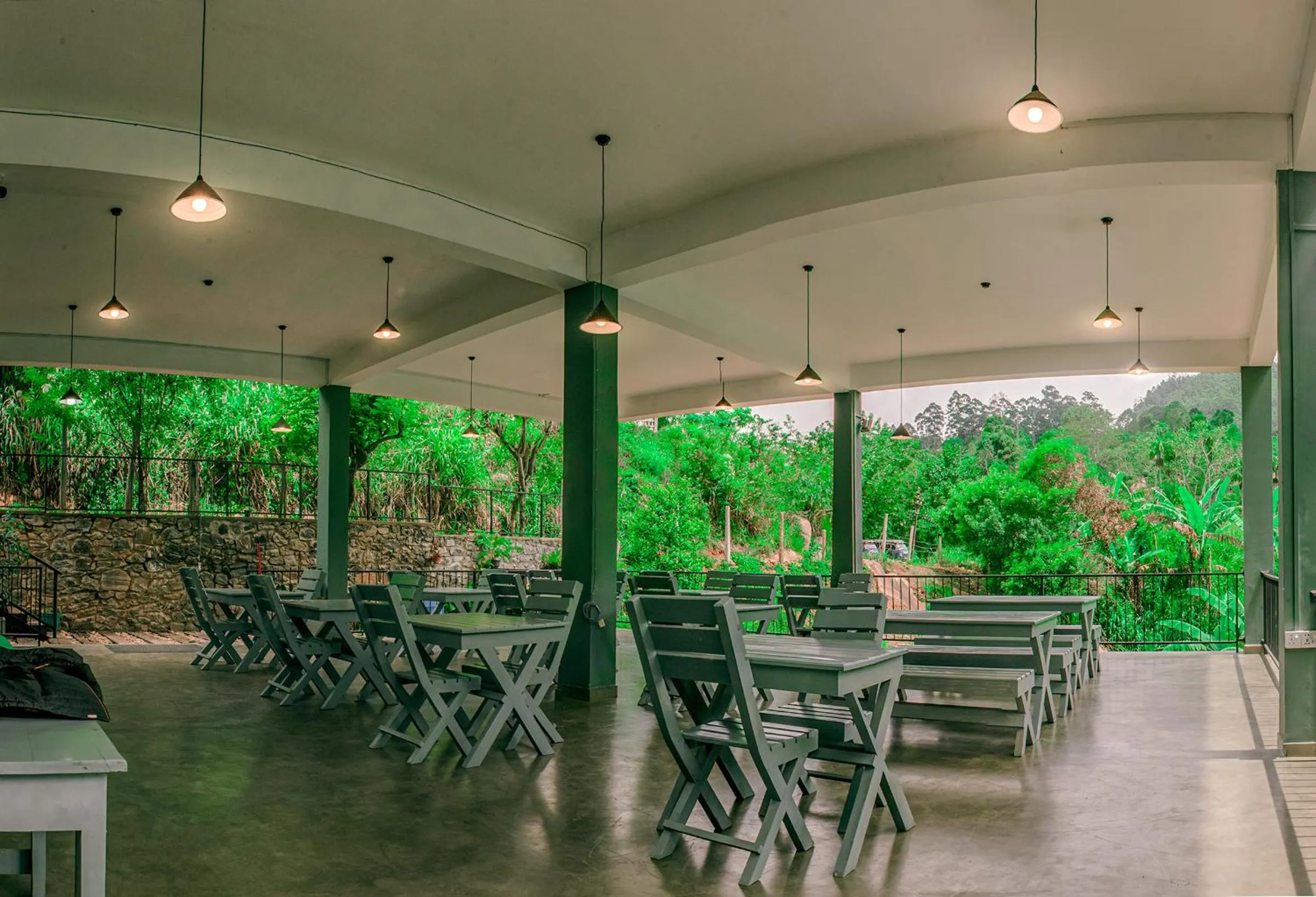 Restaurant/places to eat in Kithal Ella Station Resort