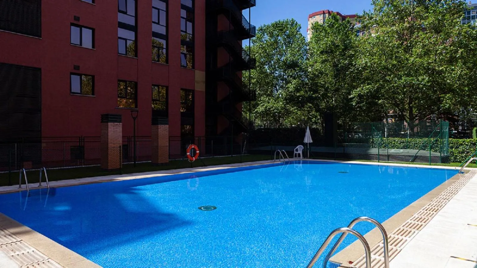 Pool view in Hotel Mirador de Chamartín