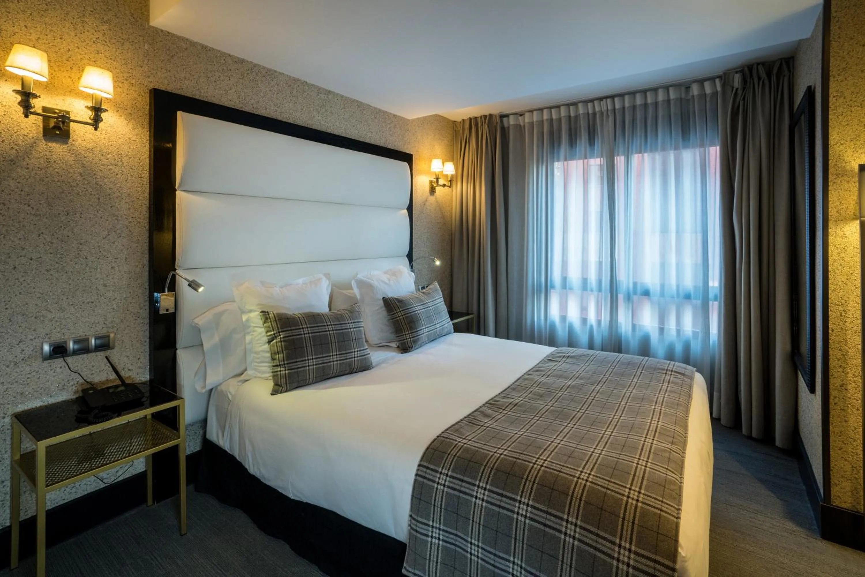 Bed in Hotel Mirador de Chamartín