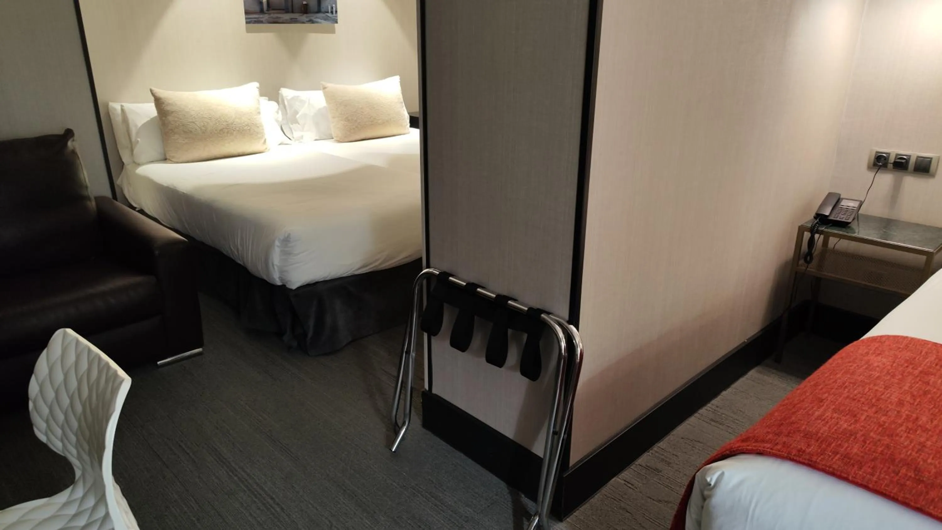 Photo of the whole room, Bed in Hotel Mirador de Chamartín