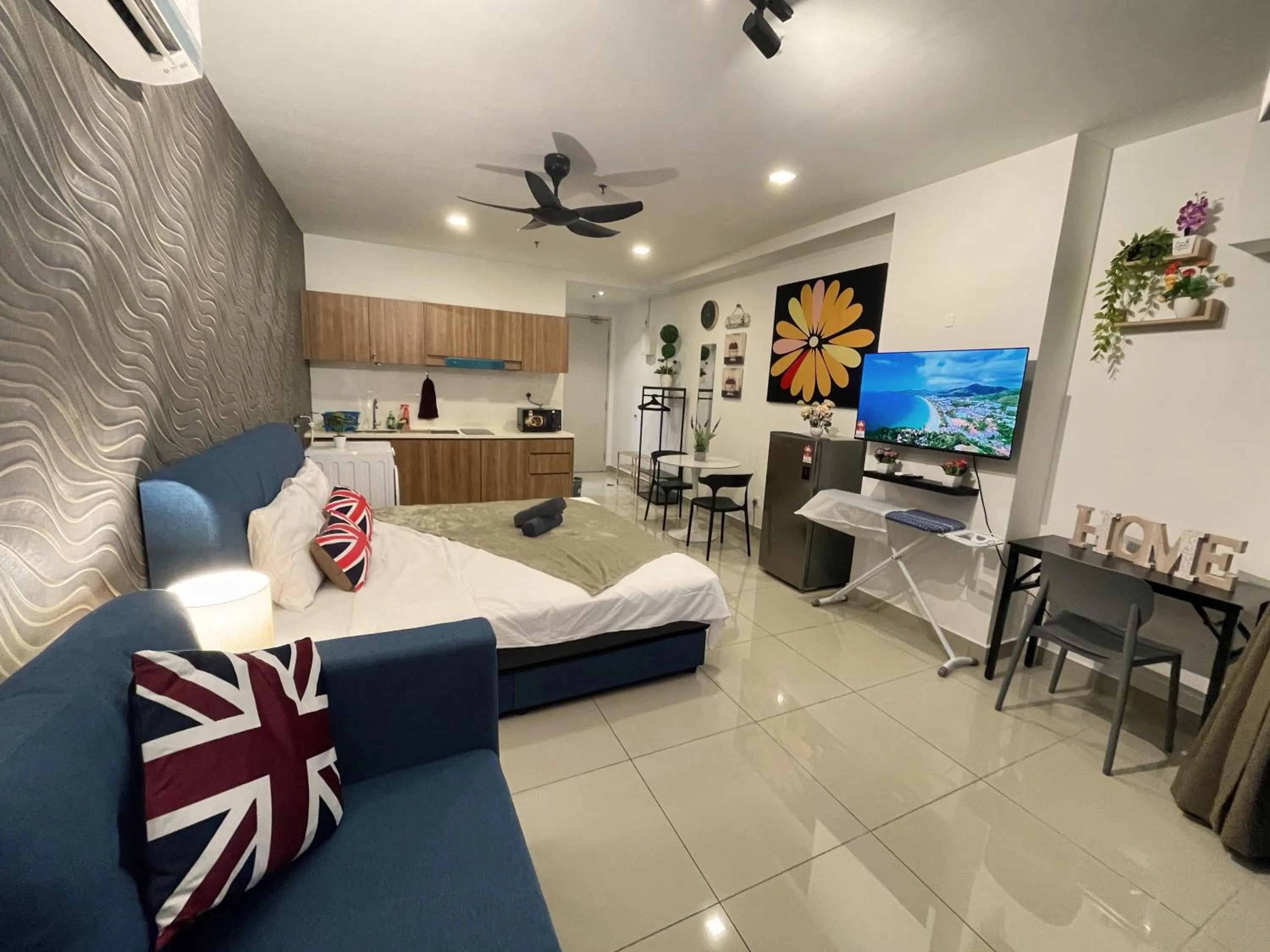 Bed in Pacific Tower Petaling Jaya Near Jaya One, University Malaya, Columbia Hospital By My Homez