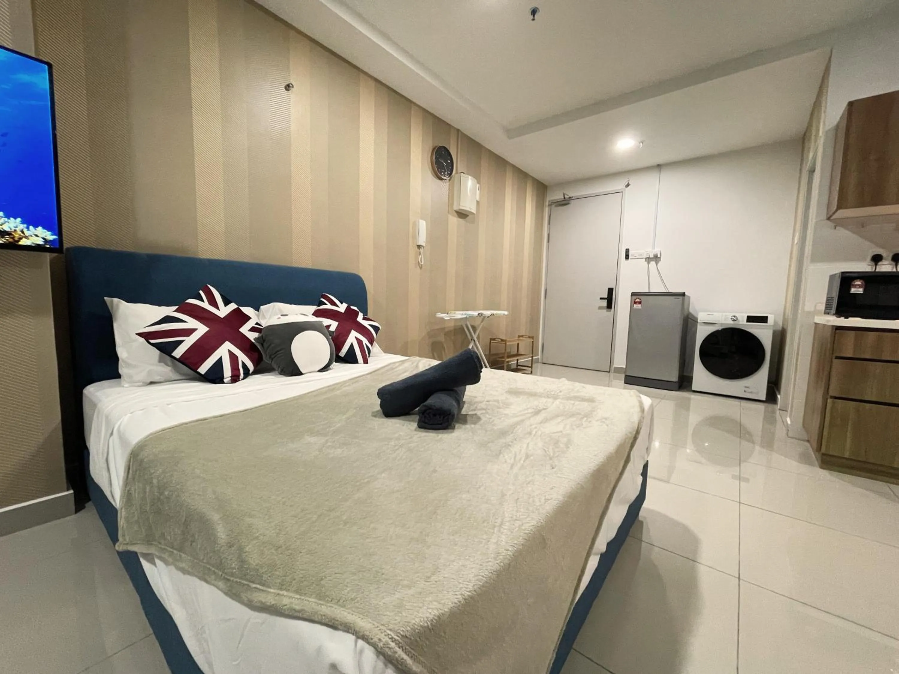 Bed in Pacific Tower Petaling Jaya Near Jaya One, University Malaya, Columbia Hospital By My Homez