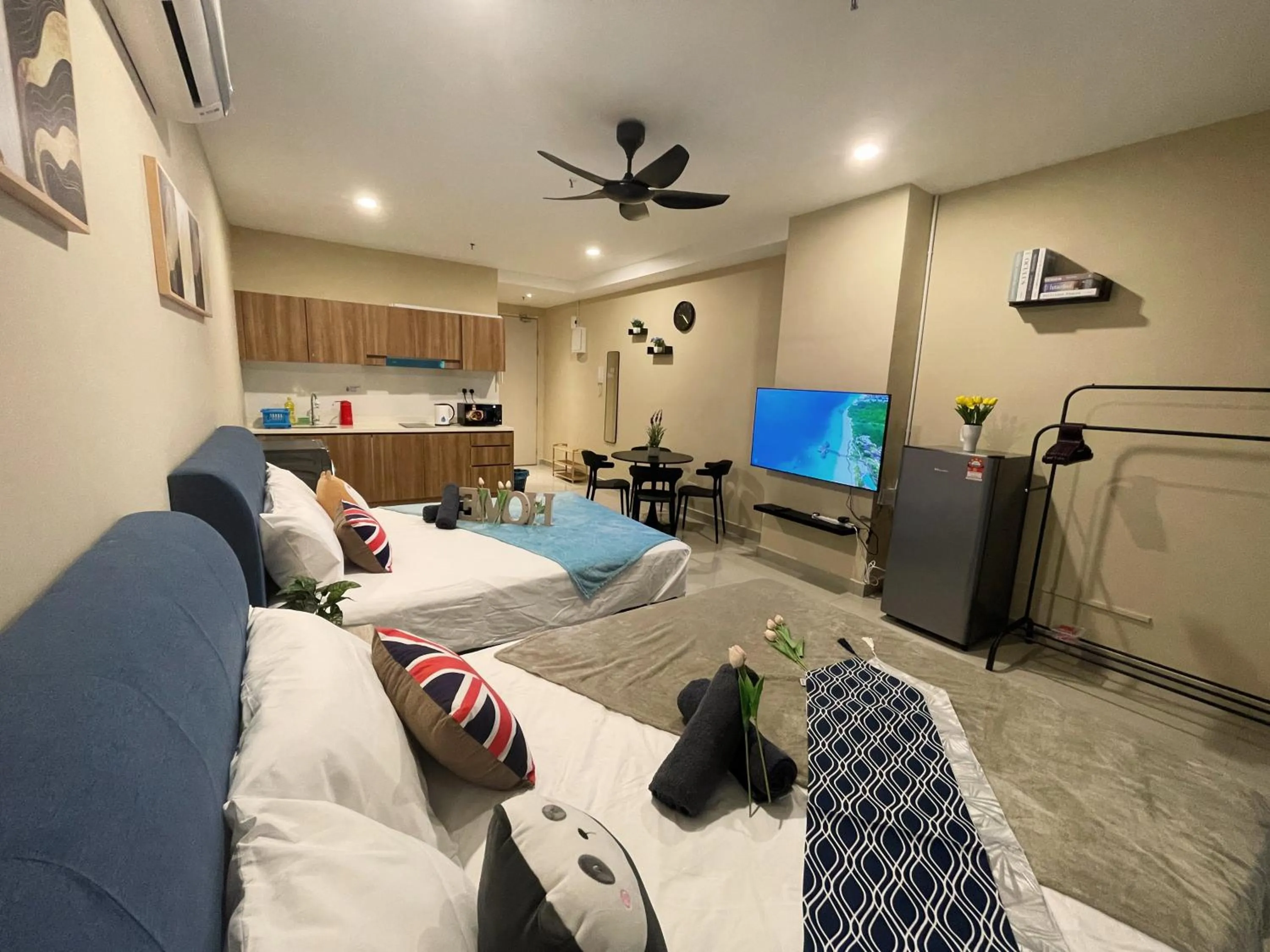 Bed in Pacific Tower Petaling Jaya Near Jaya One, University Malaya, Columbia Hospital By My Homez