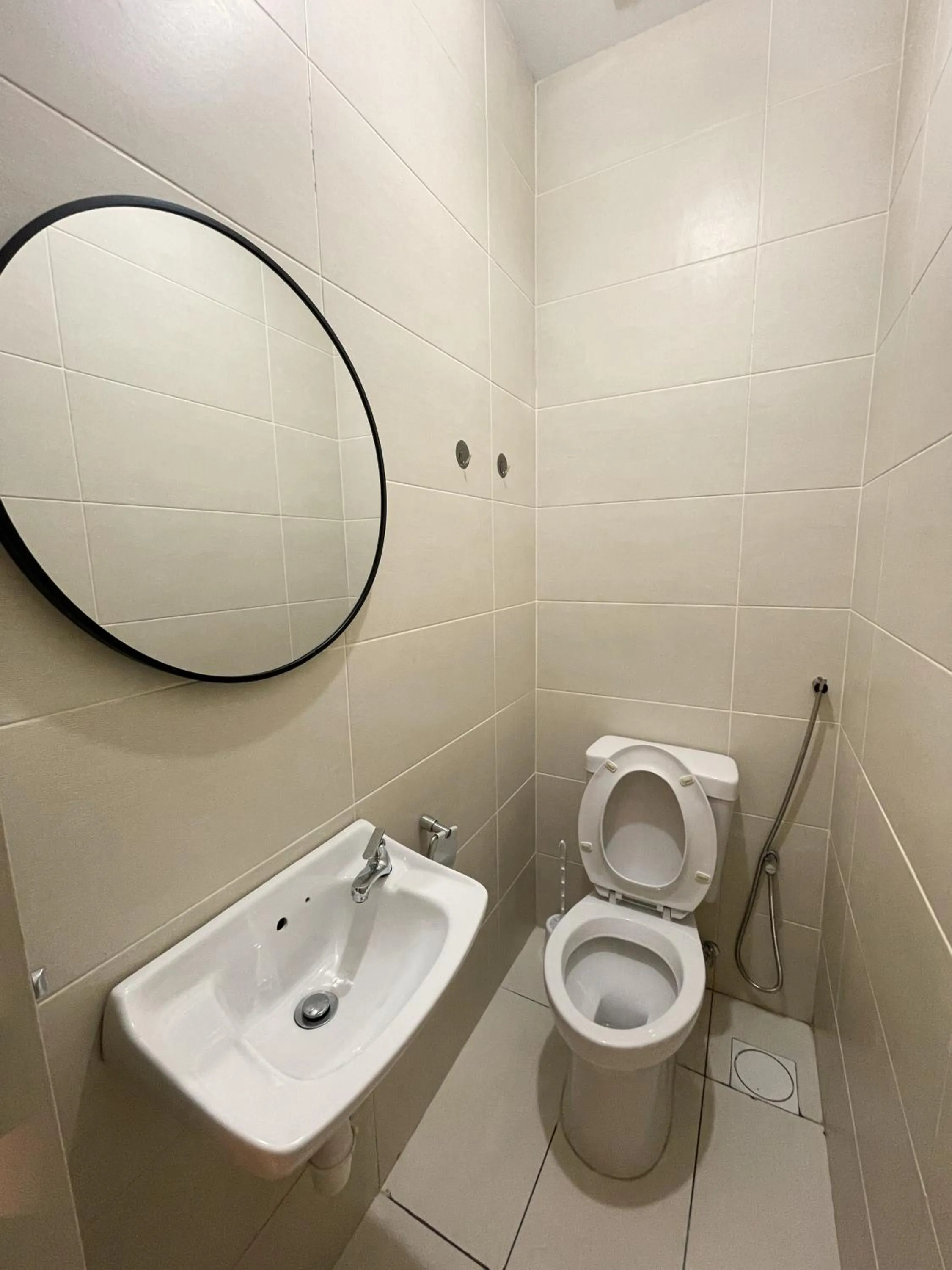 Toilet in Pacific Tower Petaling Jaya Near Jaya One, University Malaya, Columbia Hospital By My Homez