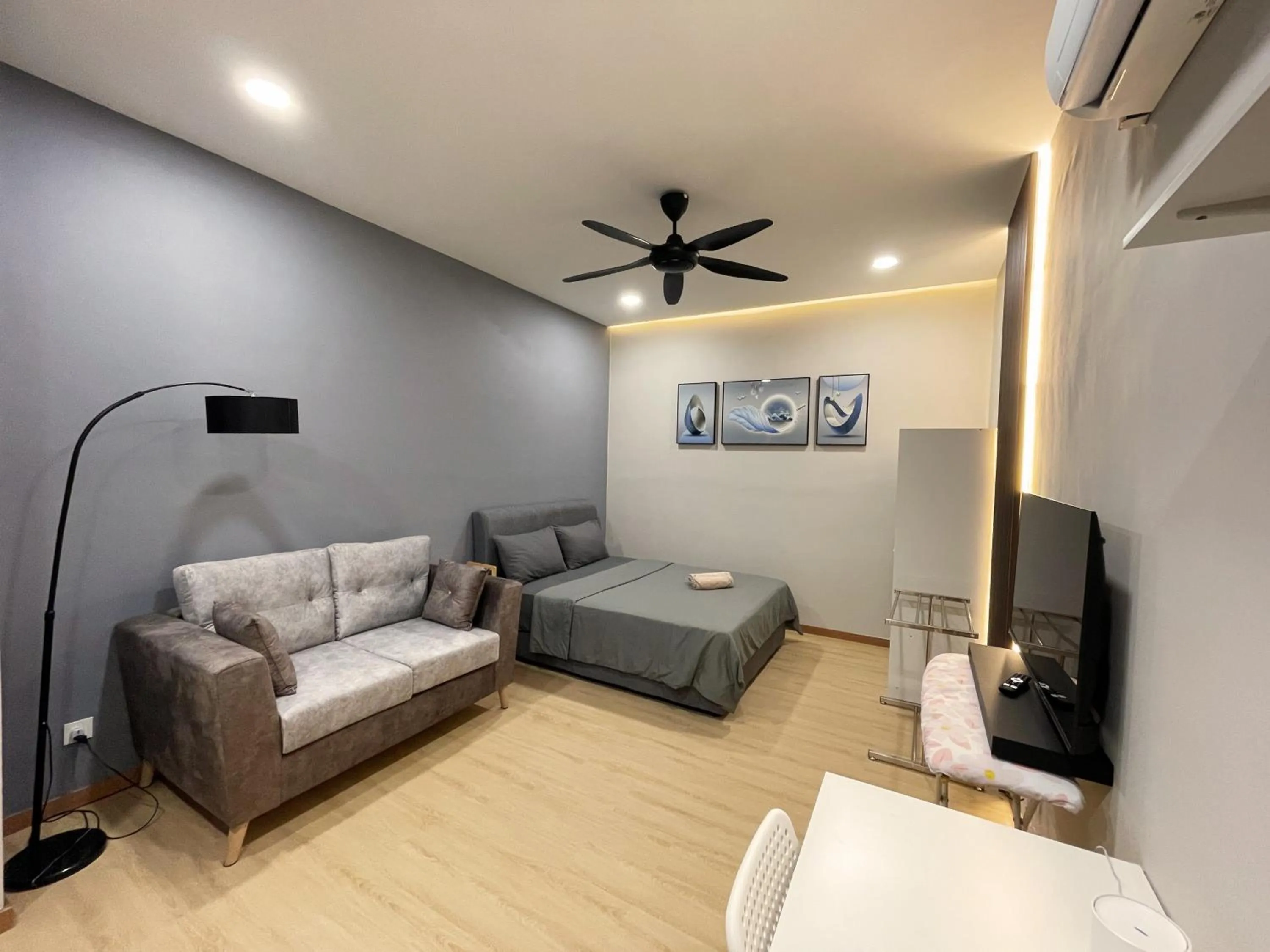 Bed in Pacific Tower Petaling Jaya Near Jaya One, University Malaya, Columbia Hospital By My Homez