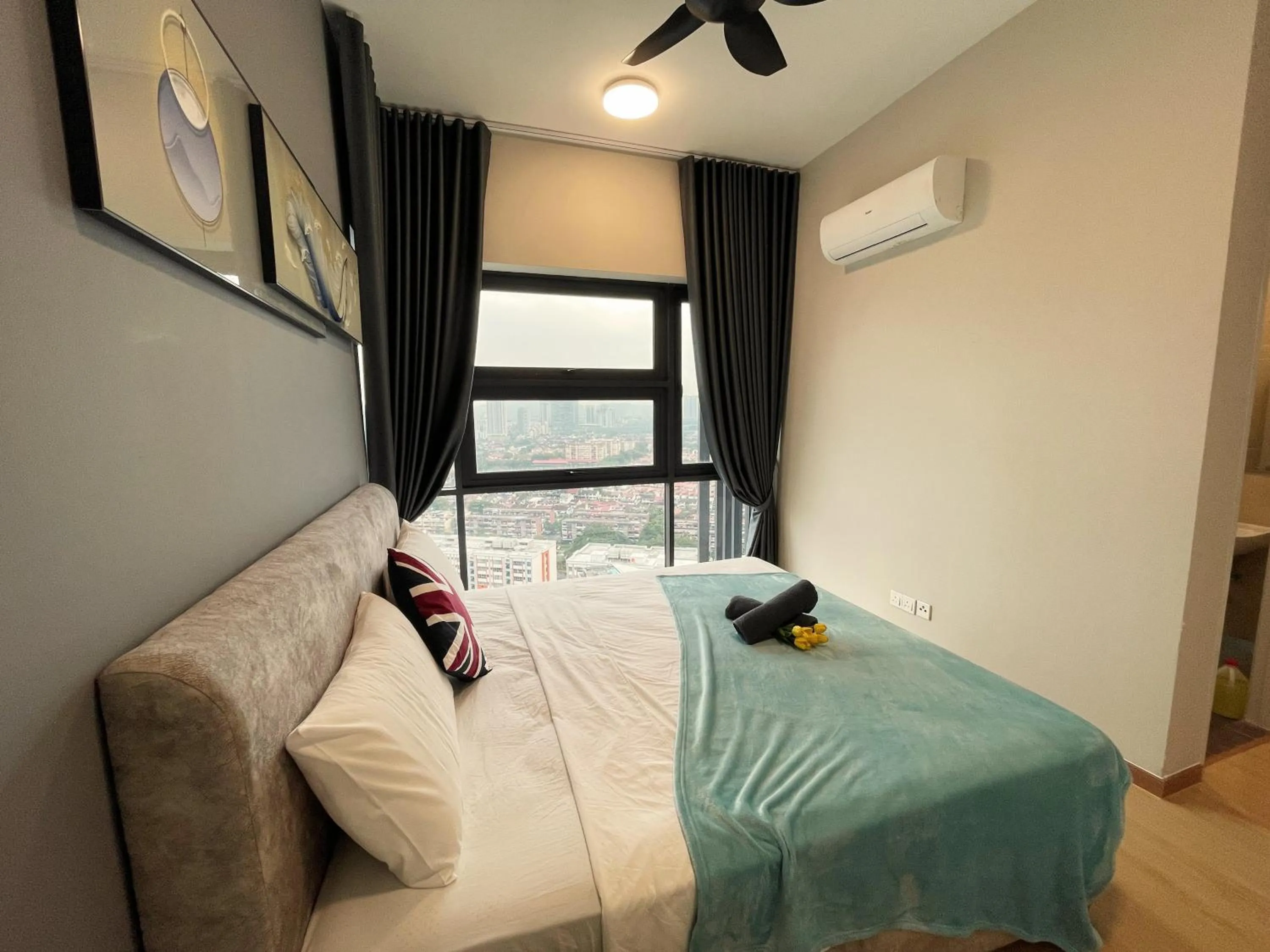 Bed in Pacific Tower Petaling Jaya Near Jaya One, University Malaya, Columbia Hospital By My Homez