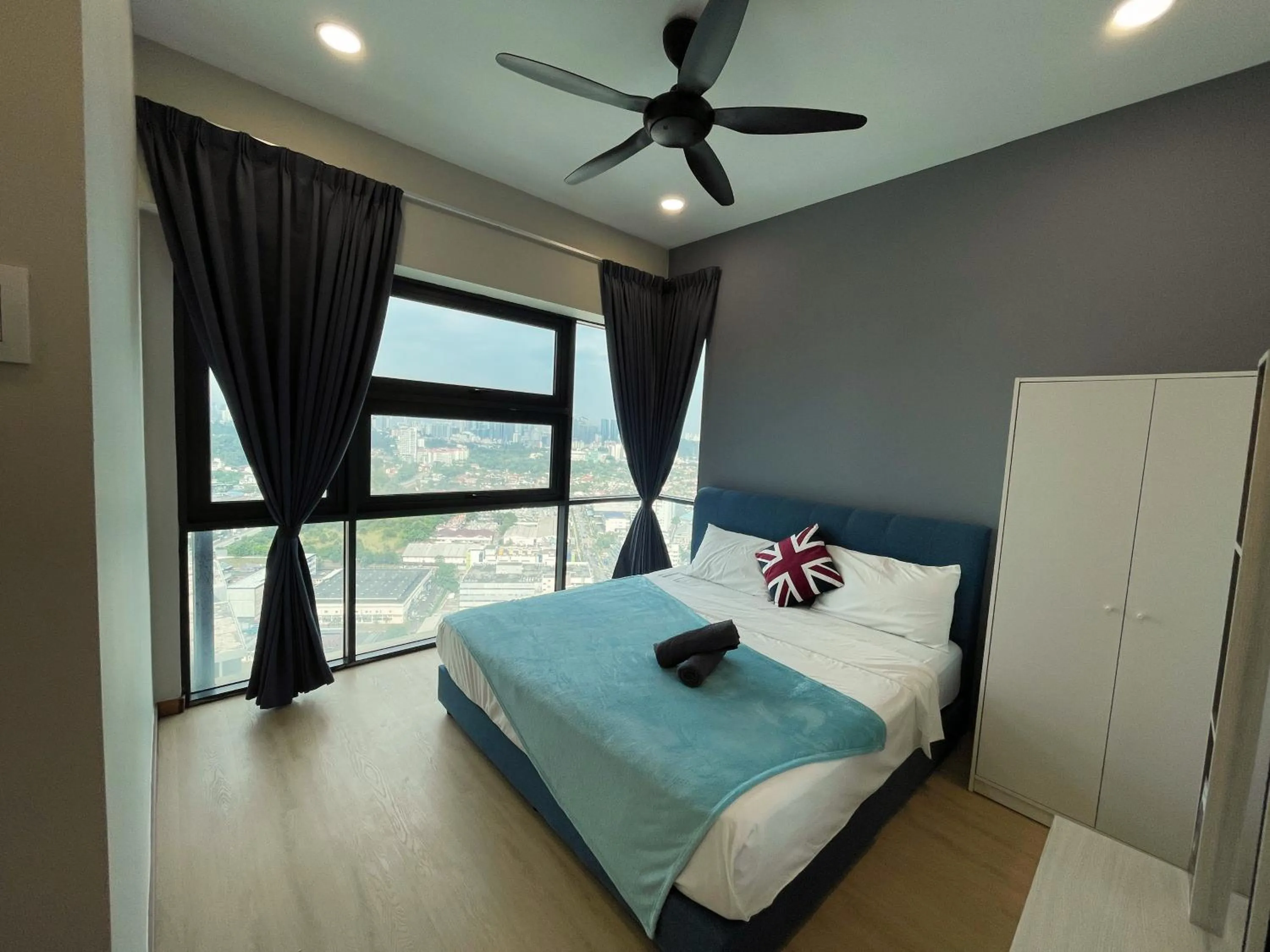 Bed in Pacific Tower Petaling Jaya Near Jaya One, University Malaya, Columbia Hospital By My Homez