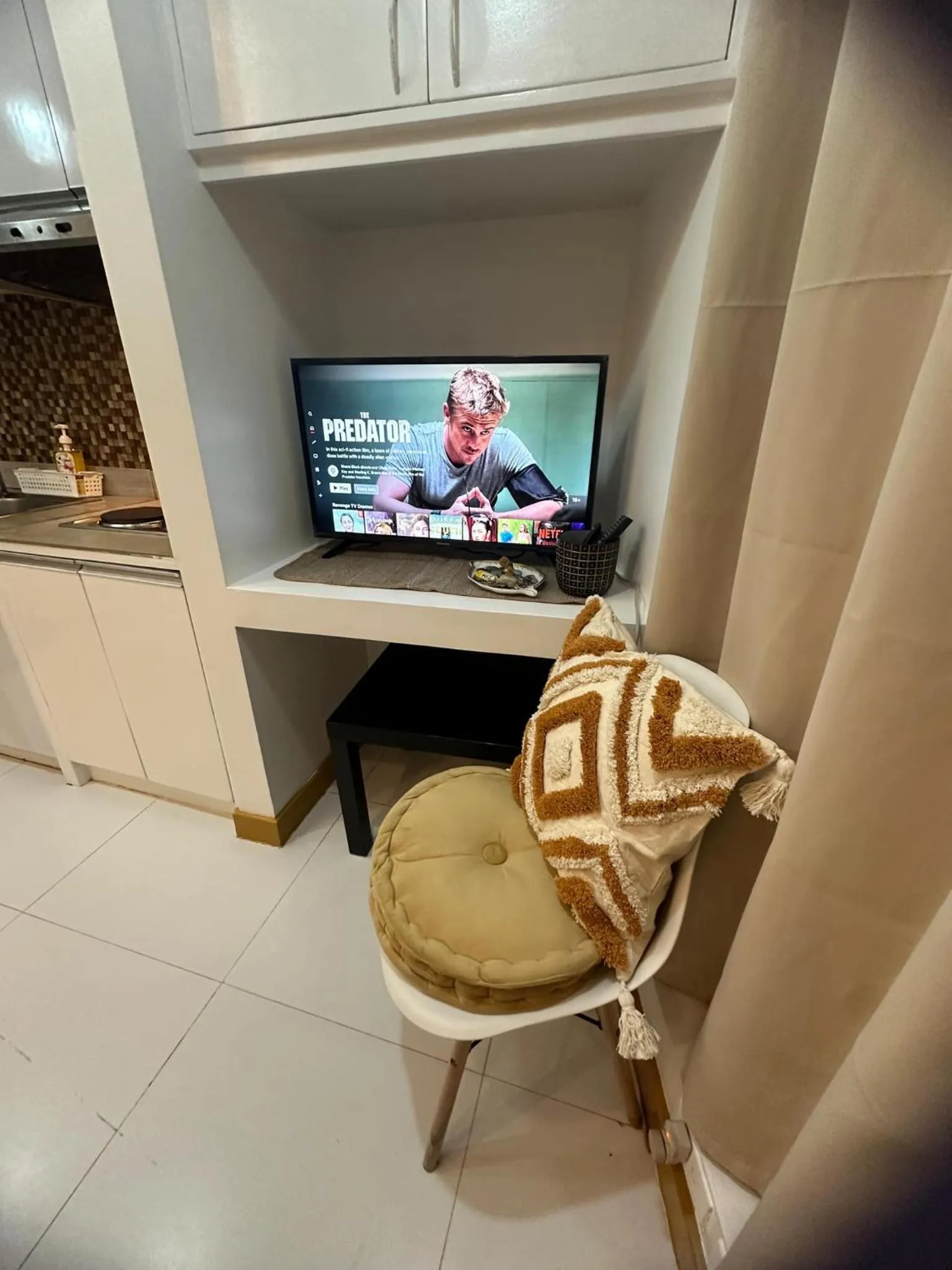 Cozy Place with City View at Greenbelt Makati