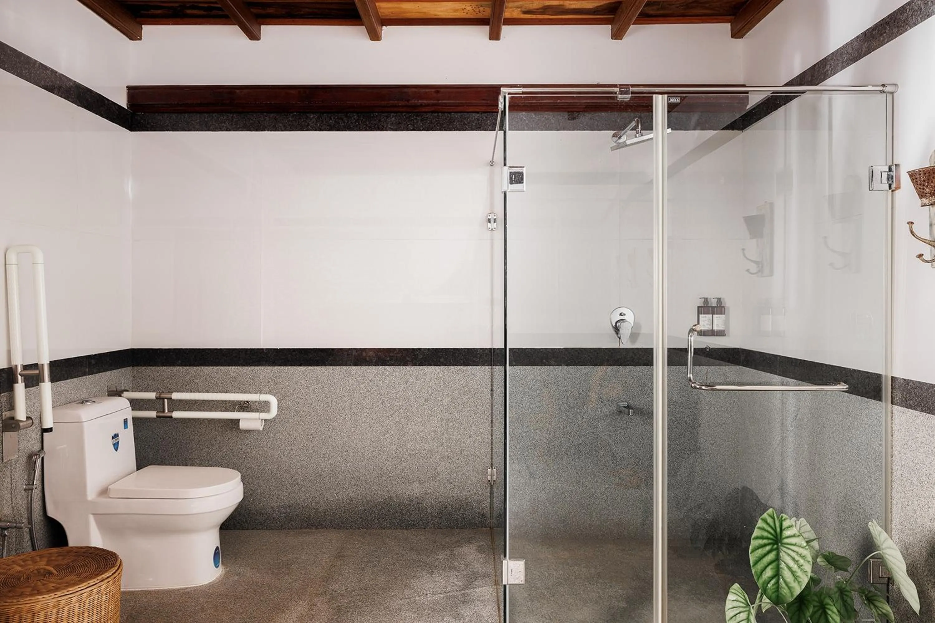 Shower in BluSalzz Villa - Muhamma, Alleppey - Kerala