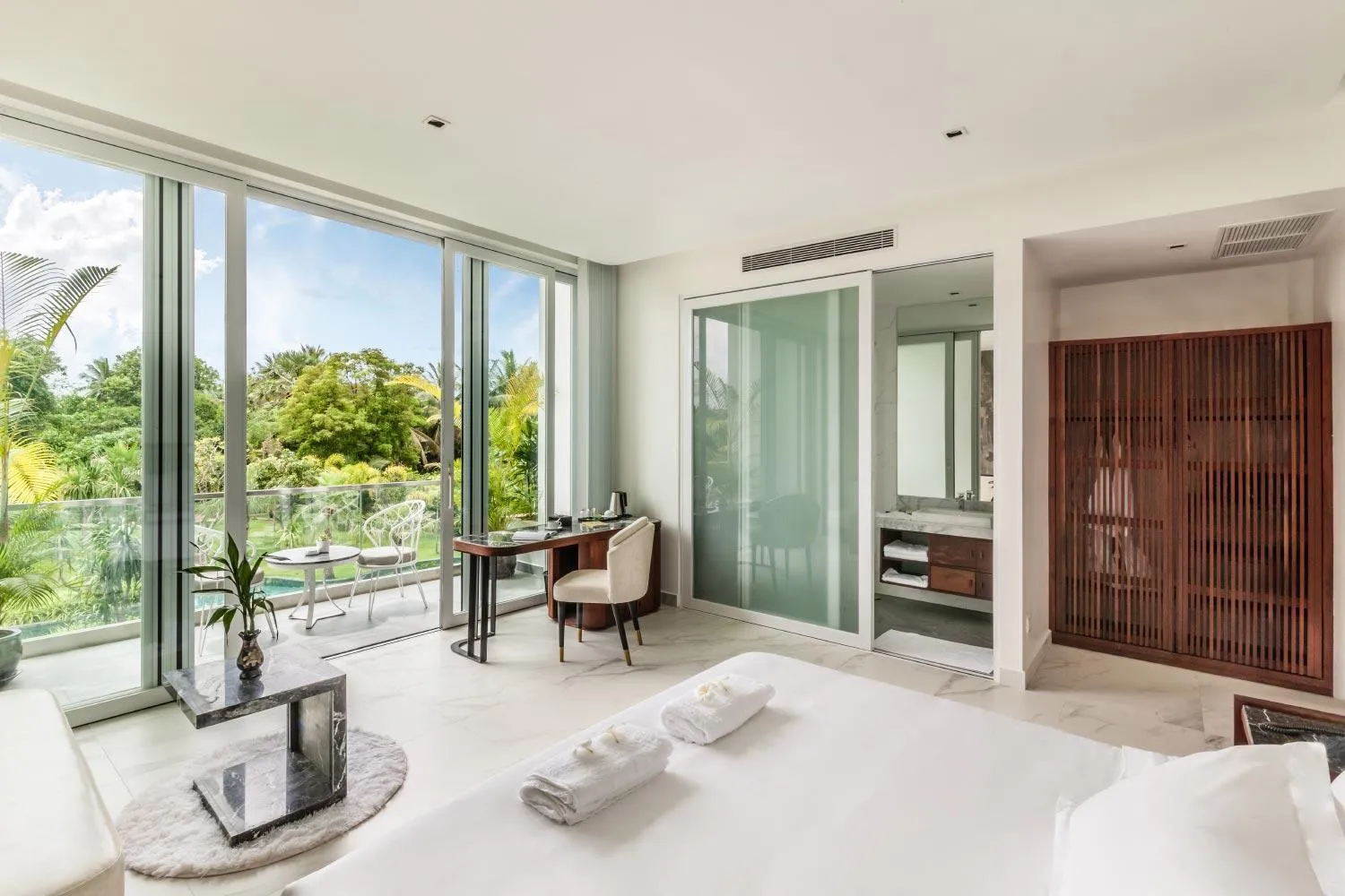 Bed in Enjoy boutique