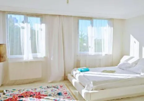 Bed in Ahmet teacher's villa, 6 minutes from the airport