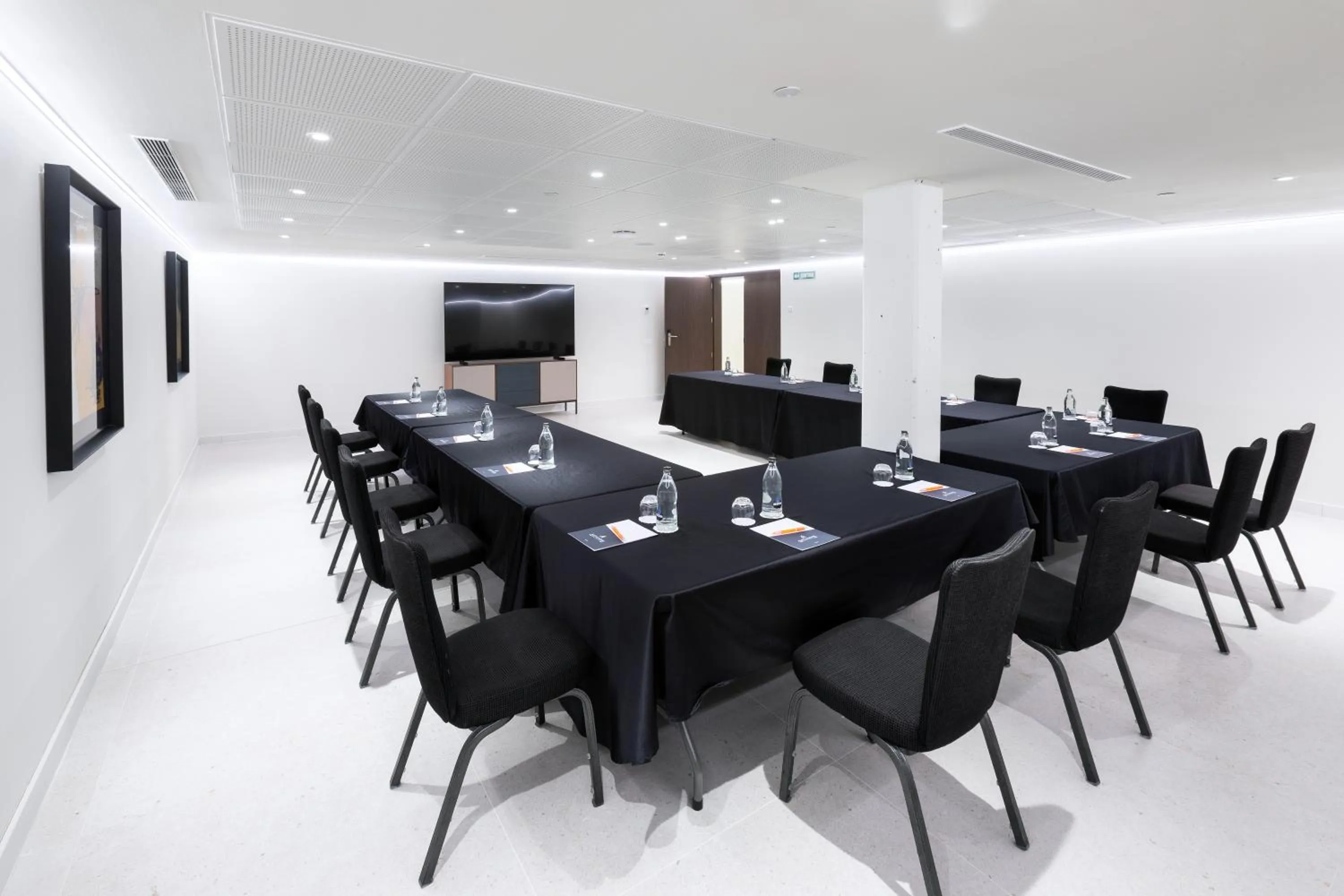 Meeting/conference room in Alexandre Fira Congress