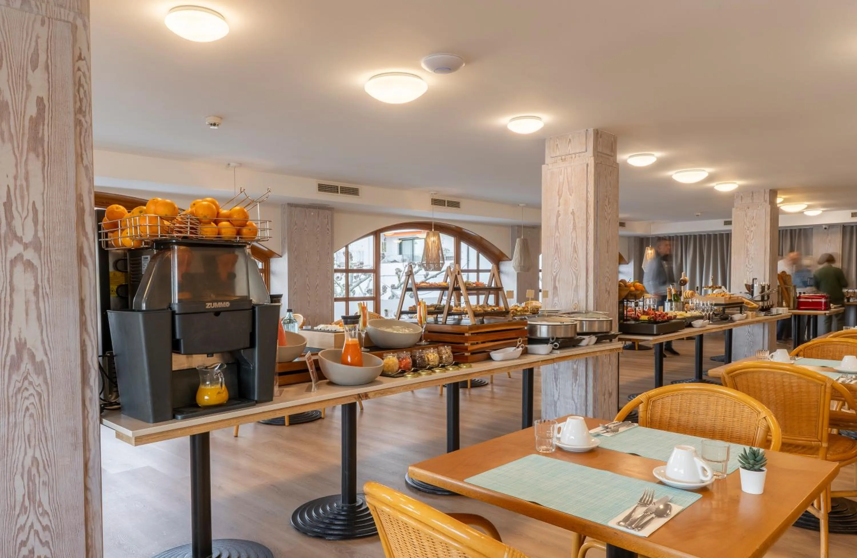 Buffet breakfast in Prestige Mar y Sol