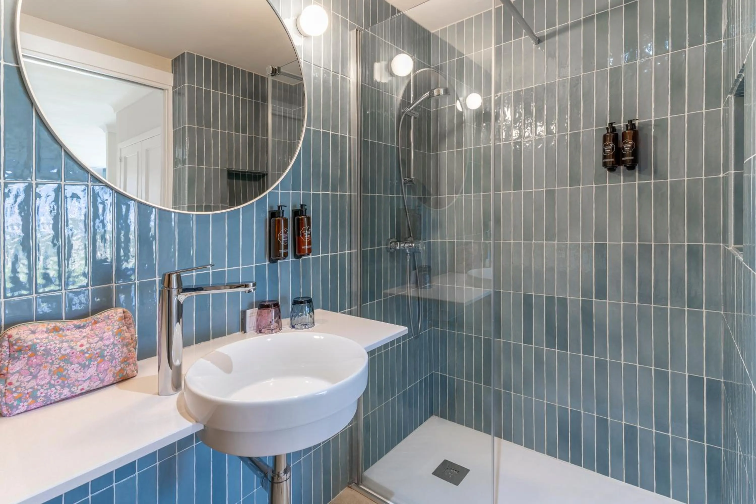 Shower in Prestige Mar y Sol