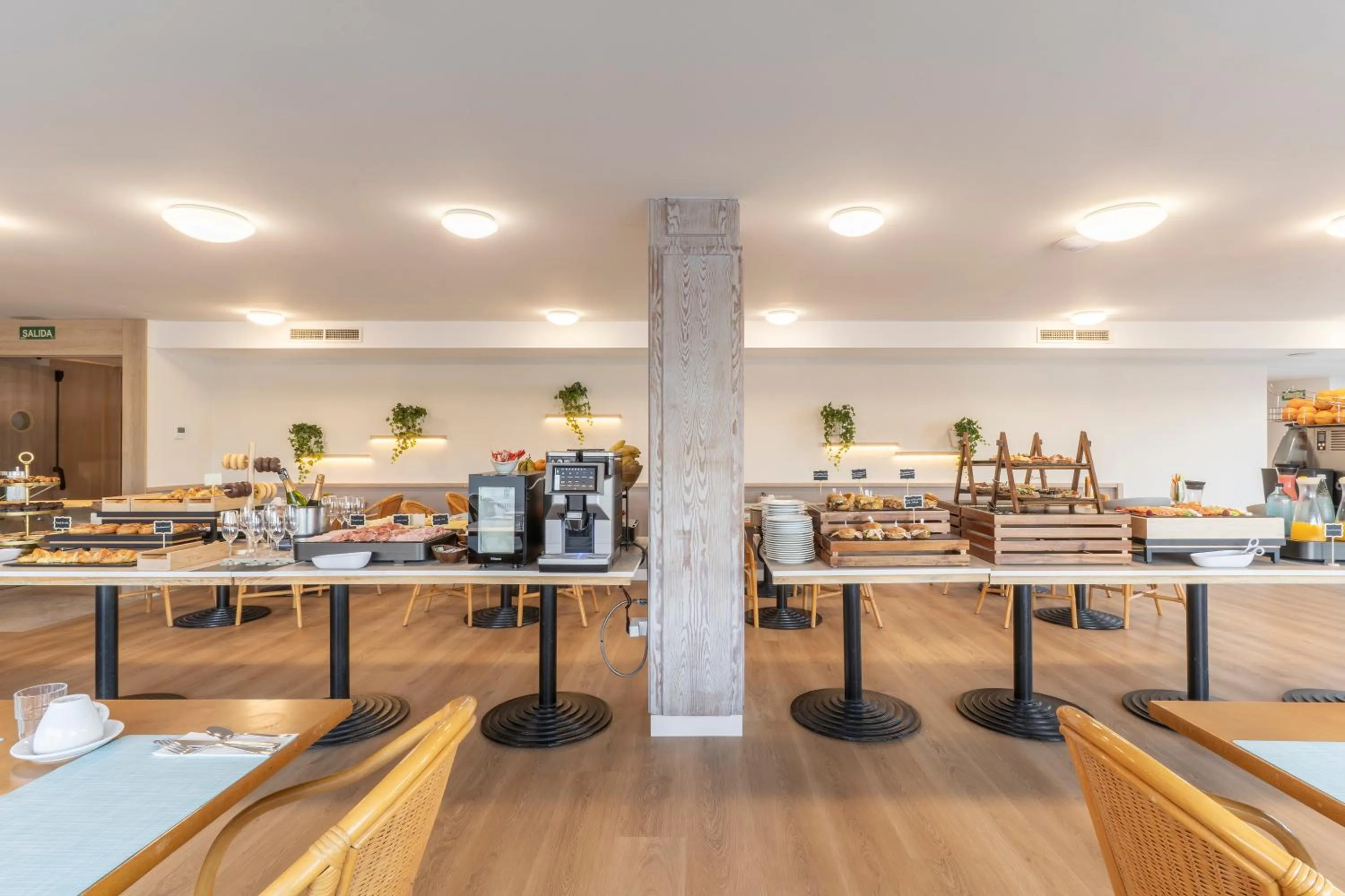 Buffet breakfast in Prestige Mar y Sol