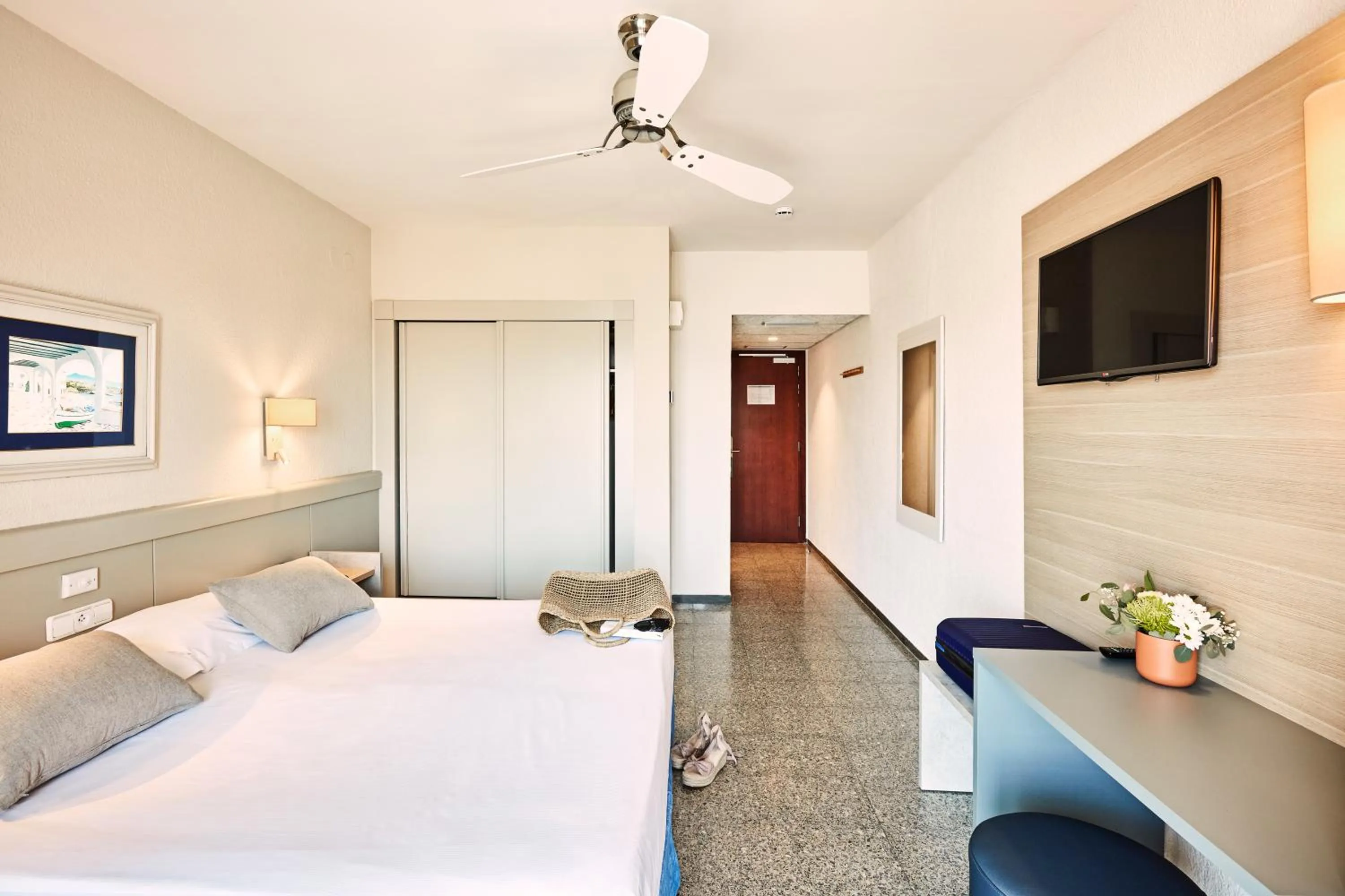 Bedroom, Bed in Prestige Goya Park