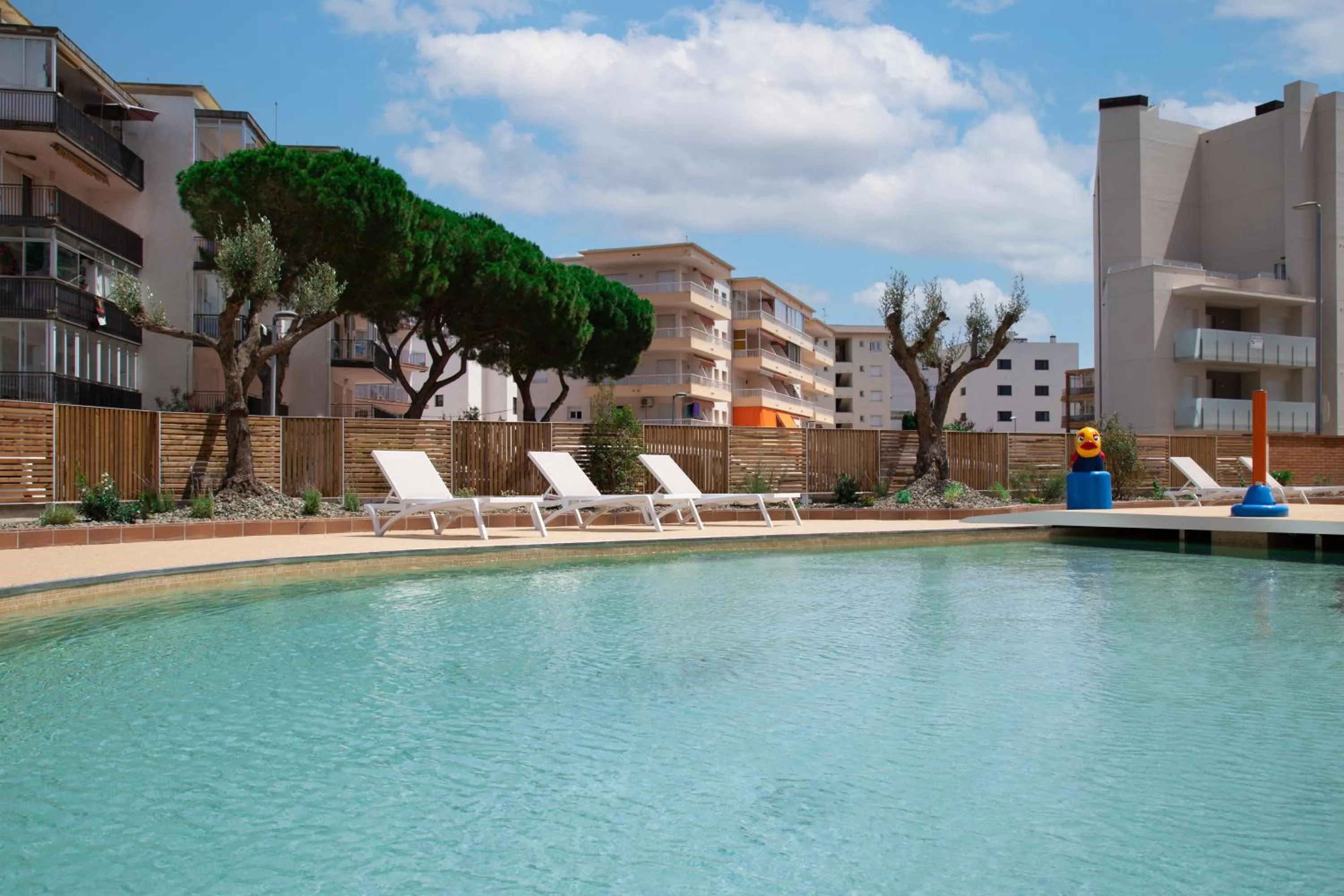 Swimming pool in Prestige Sant Marc