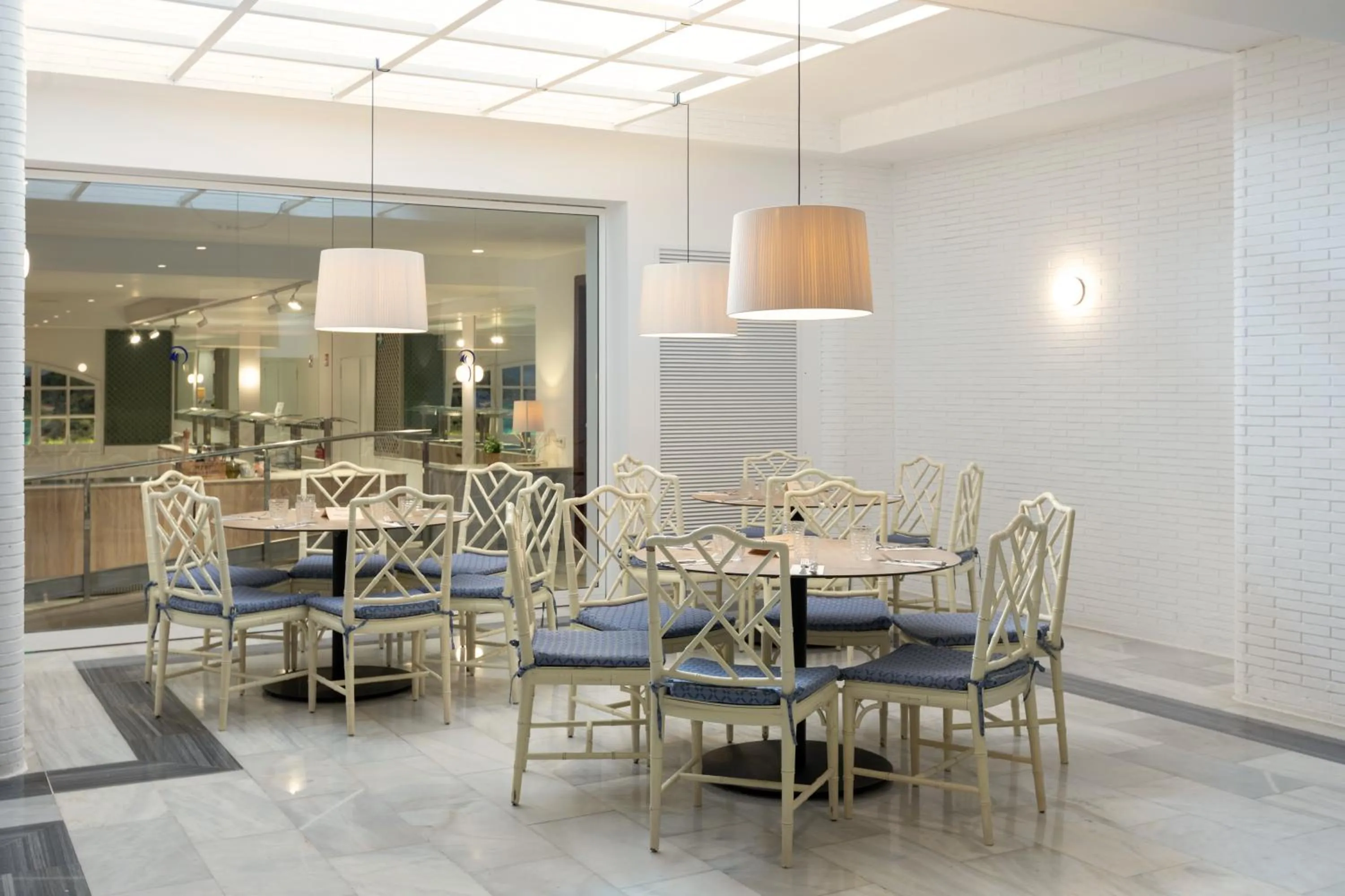 Restaurant/places to eat in Prestige Sant Marc