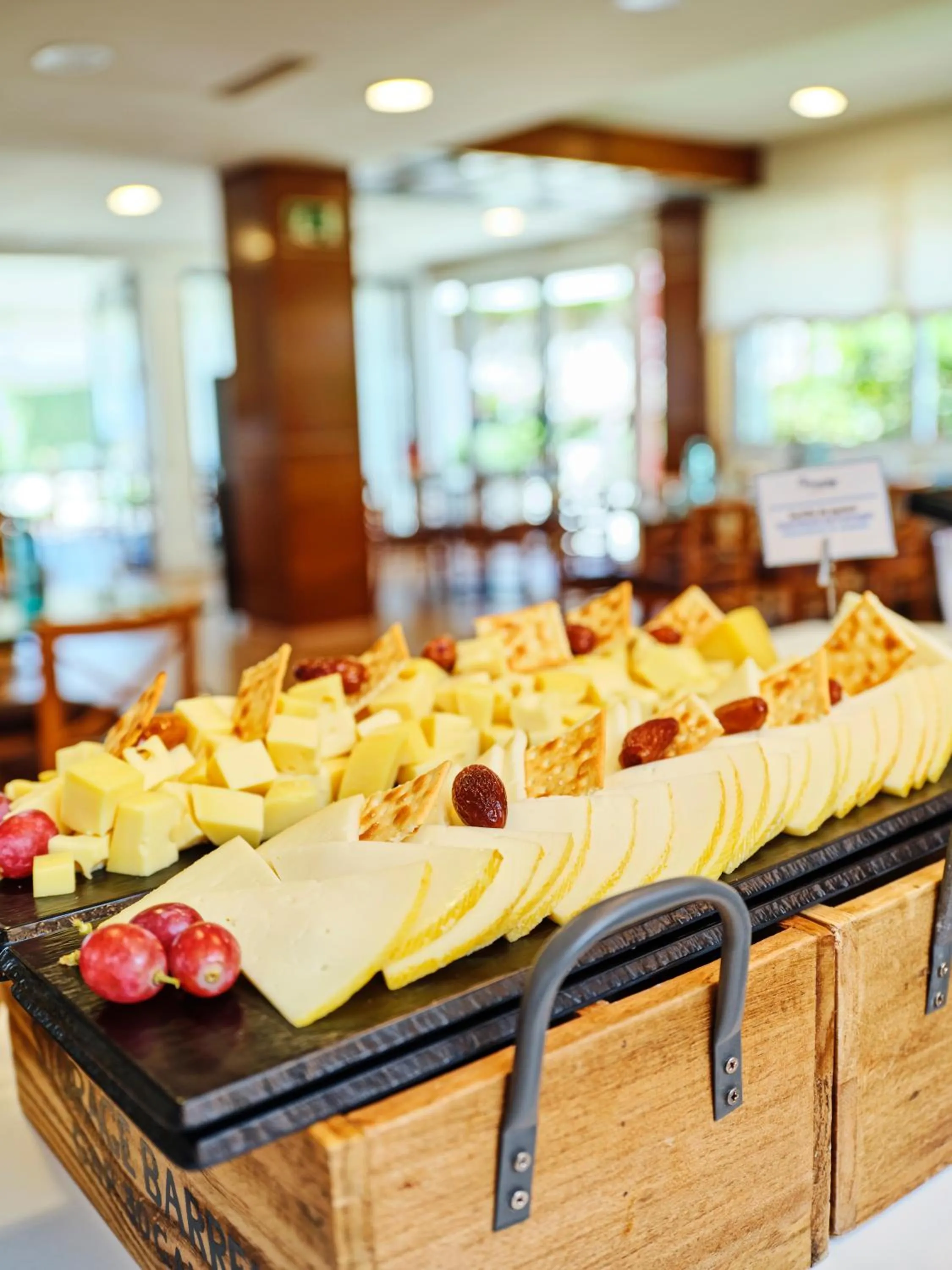 Food in Prestige Victoria