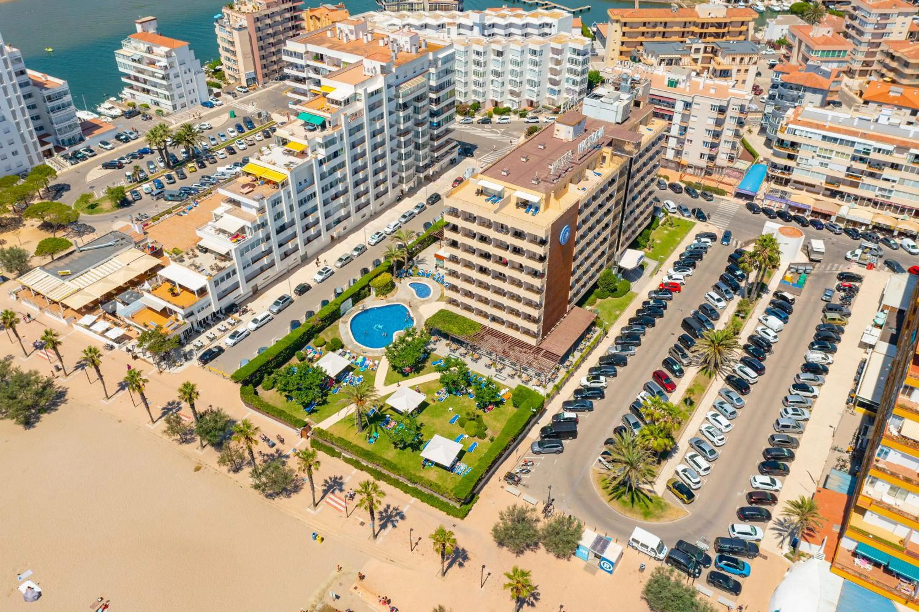 Property building in Prestige Victoria