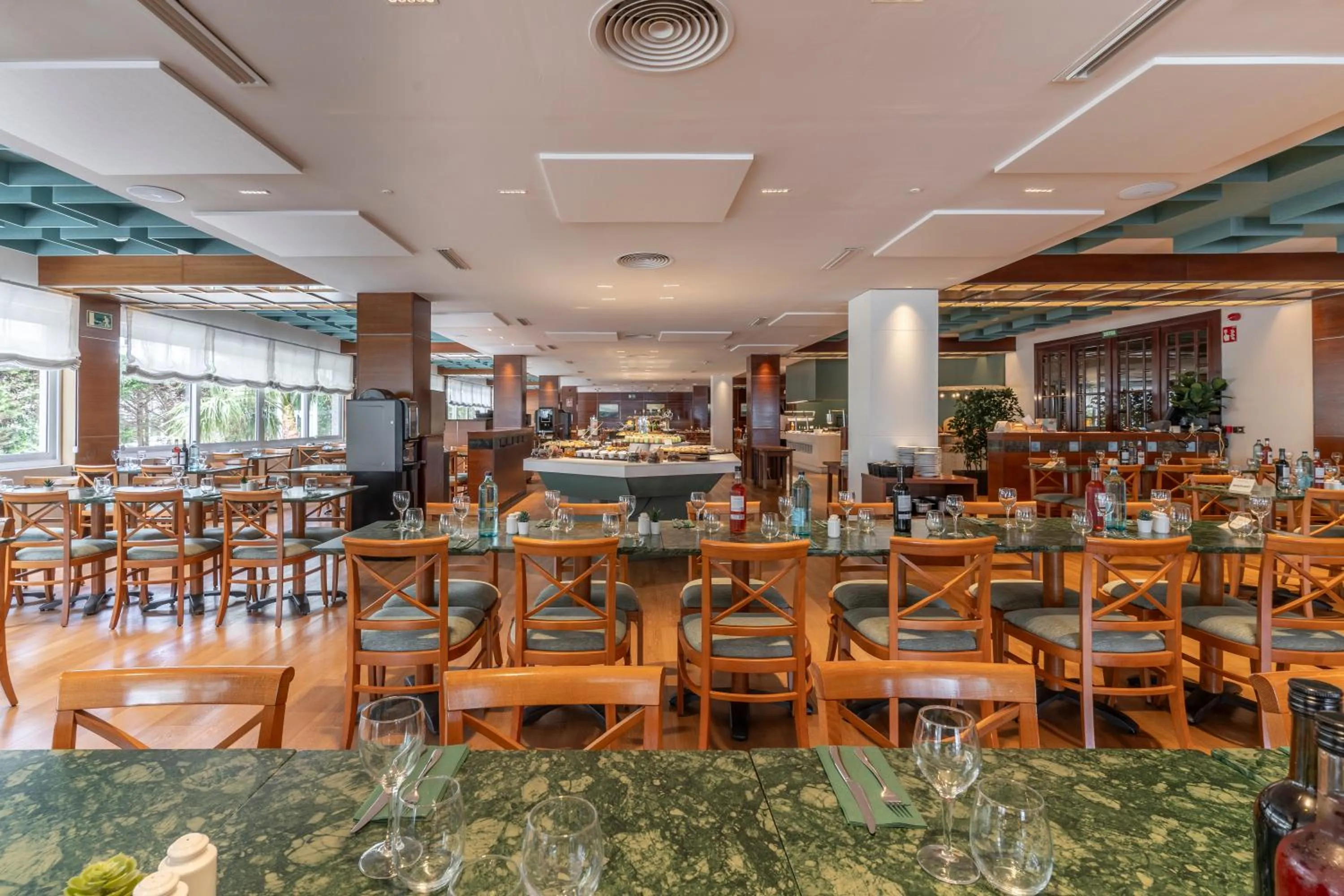 Dining area in Prestige Victoria