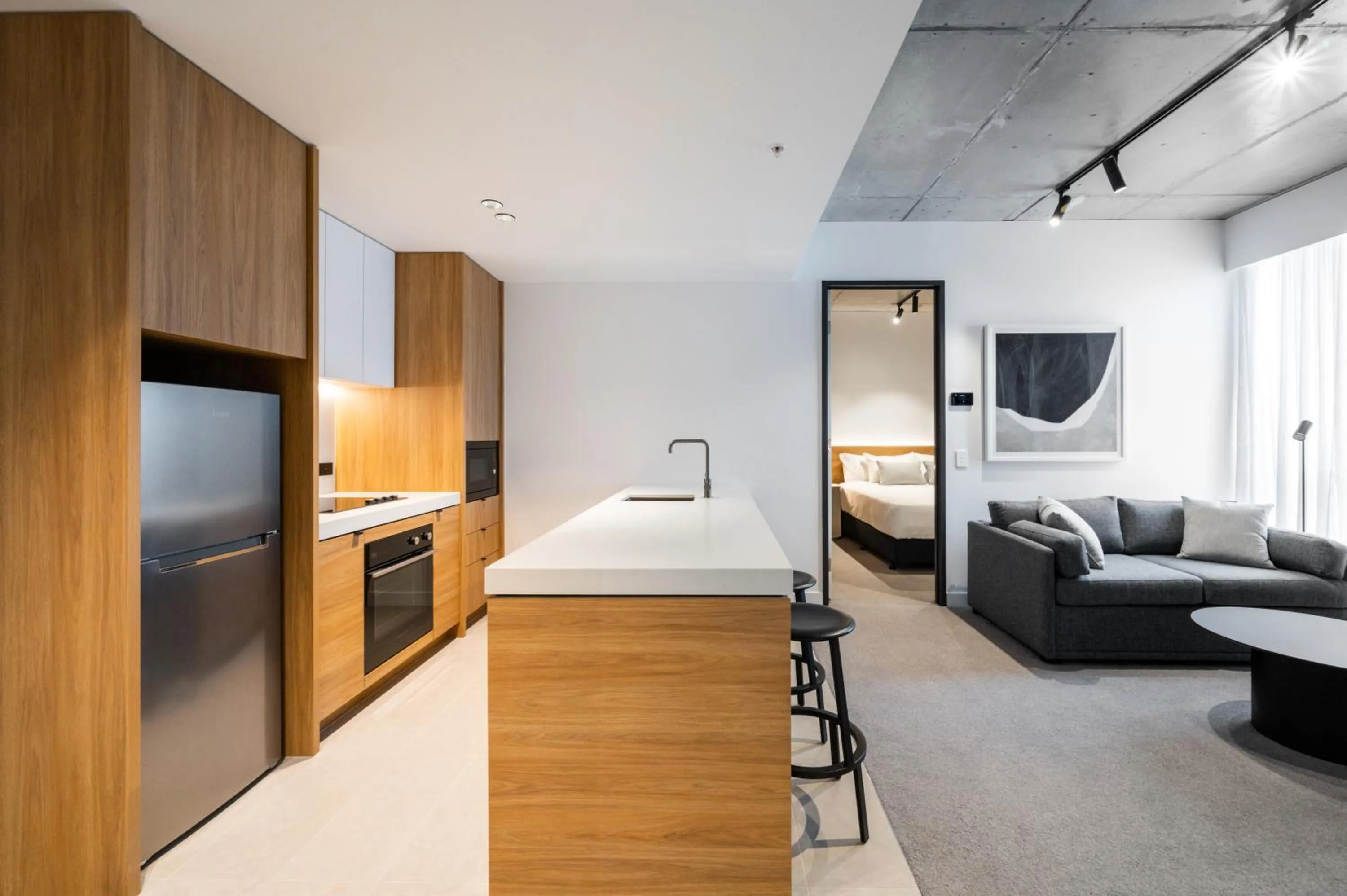 kitchen, Bed in Nesuto Docklands