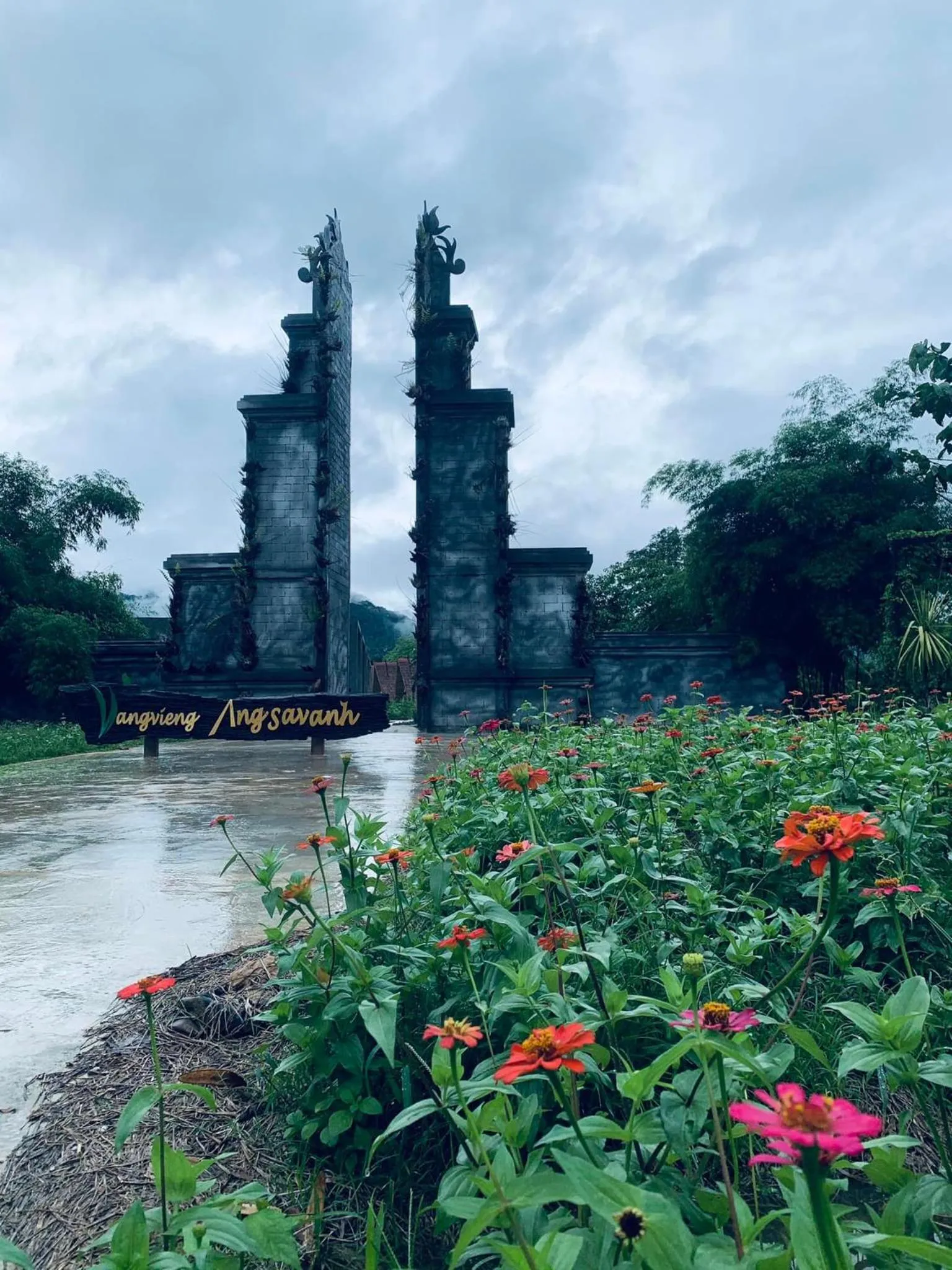 Vangvieng Angsavanh Resort