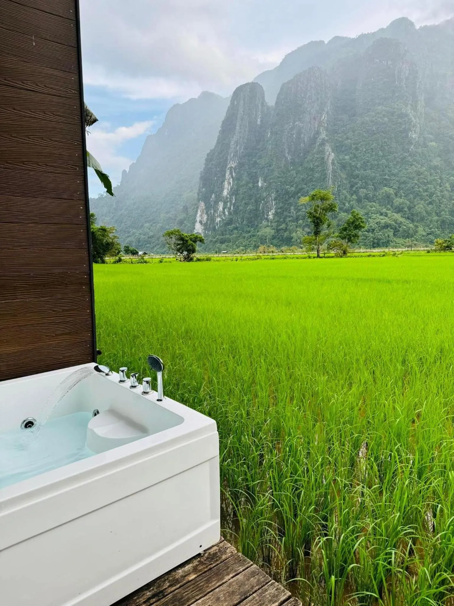 Vangvieng Angsavanh Resort