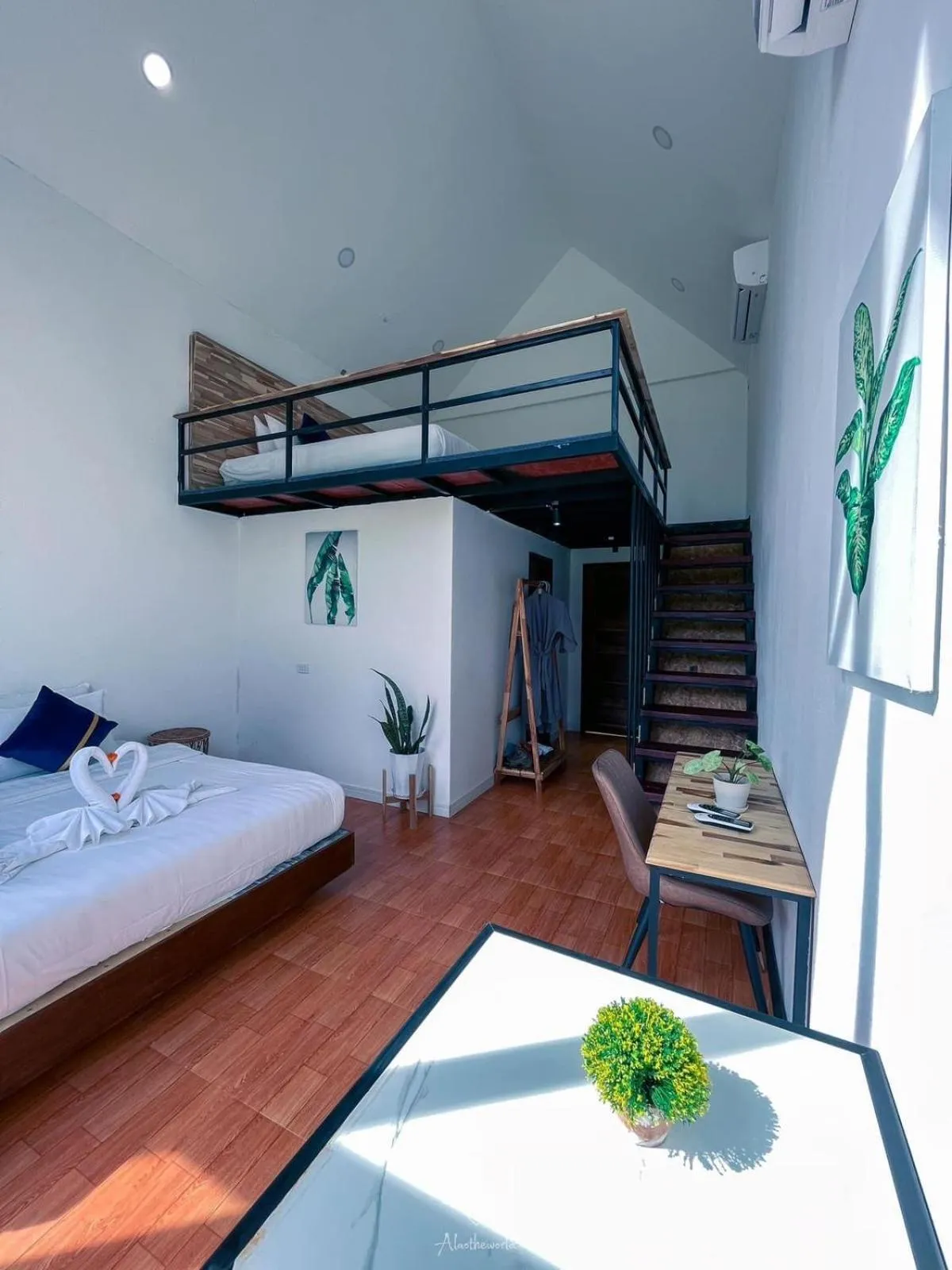 Bed in Vangvieng Angsavanh Resort