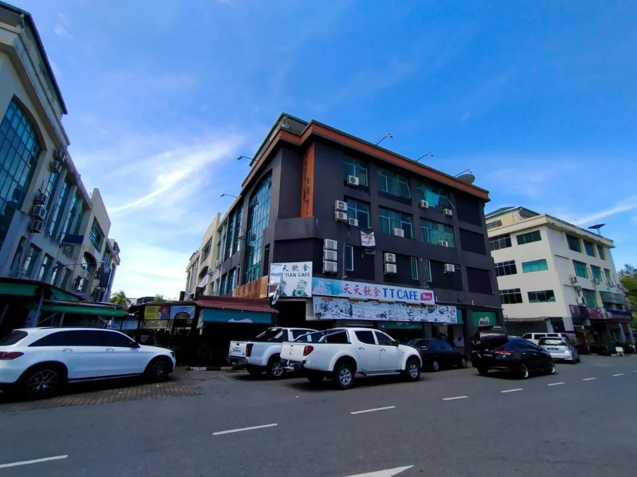 Facade/entrance in Super OYO 90668 Joy Inn