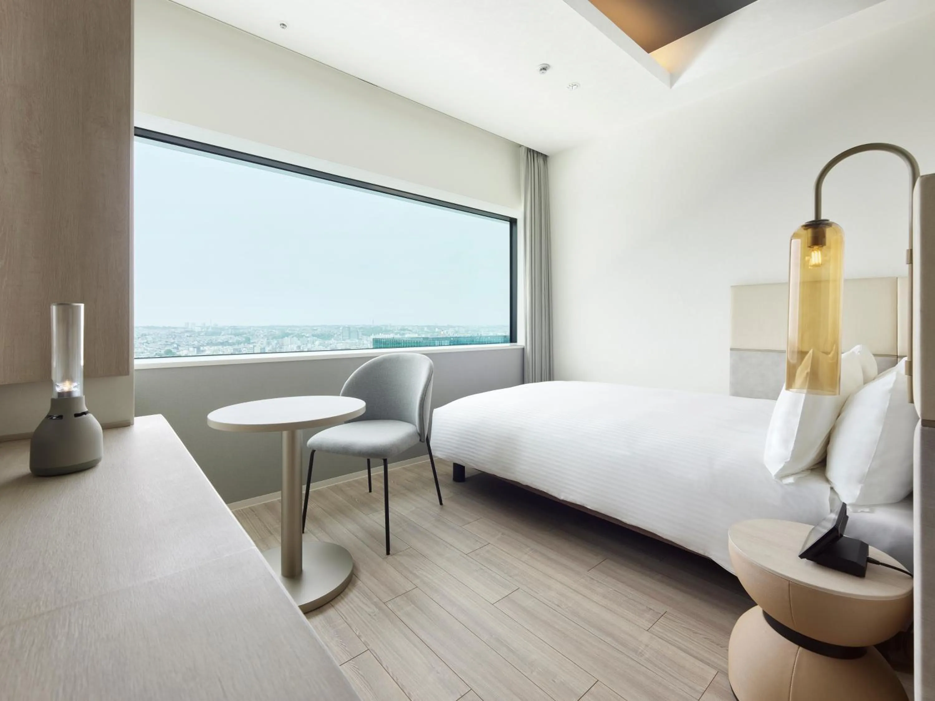 Photo of the whole room, Bed in Mitsui Garden Hotel Yokohama Minatomirai Premier