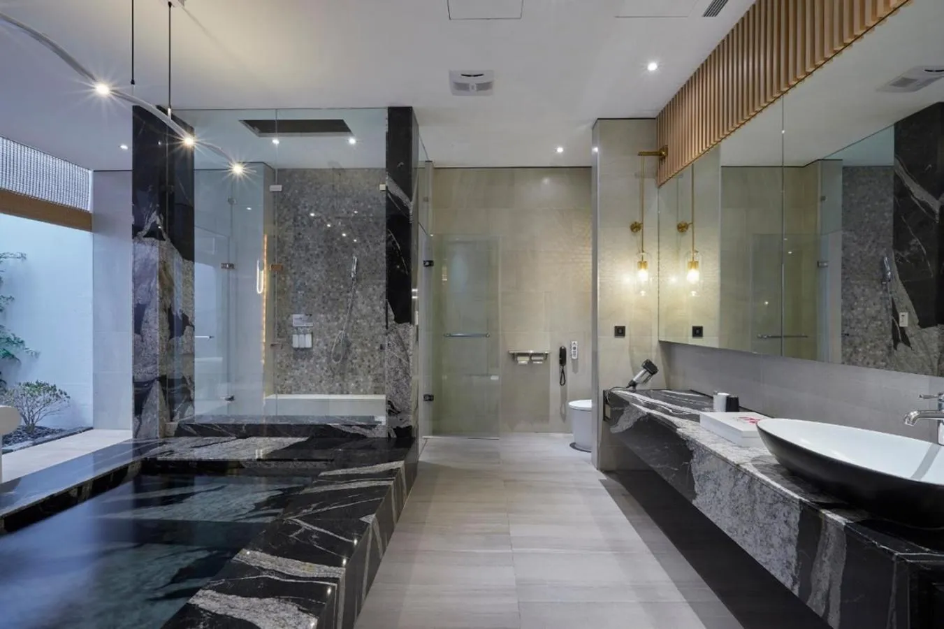 Bathroom in Domo Hotel