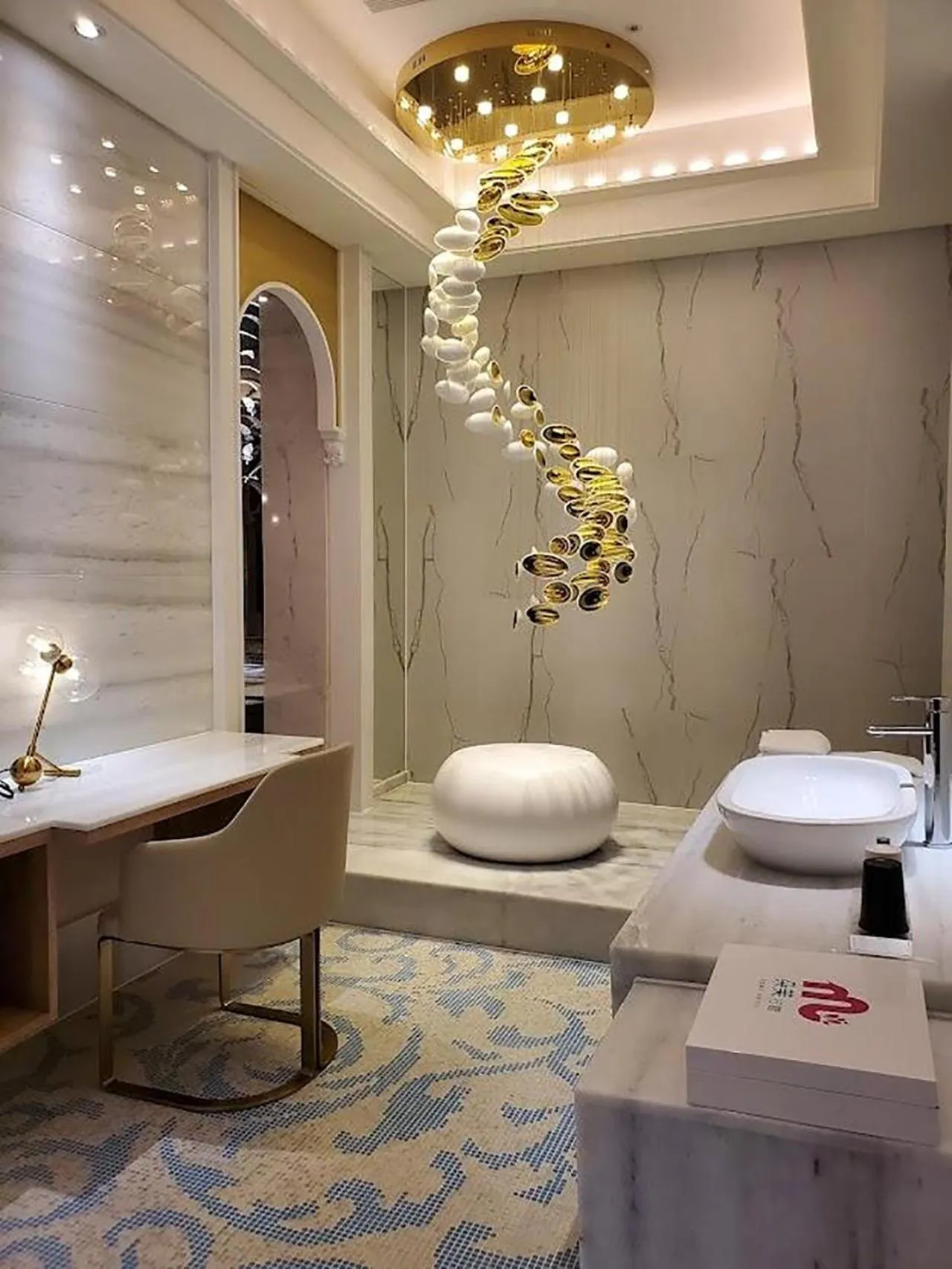 Bathroom in Domo Hotel