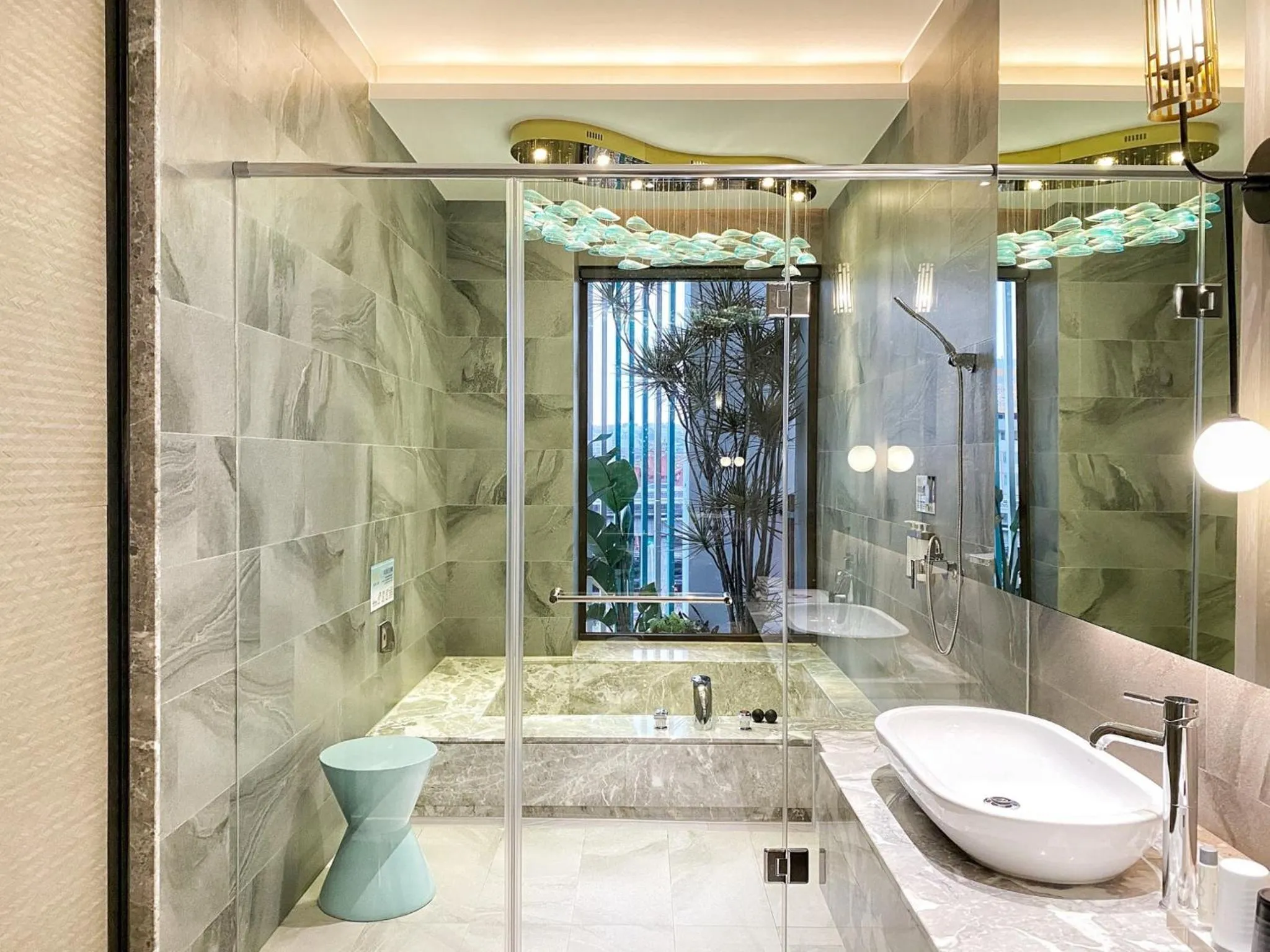 Shower in Domo Hotel