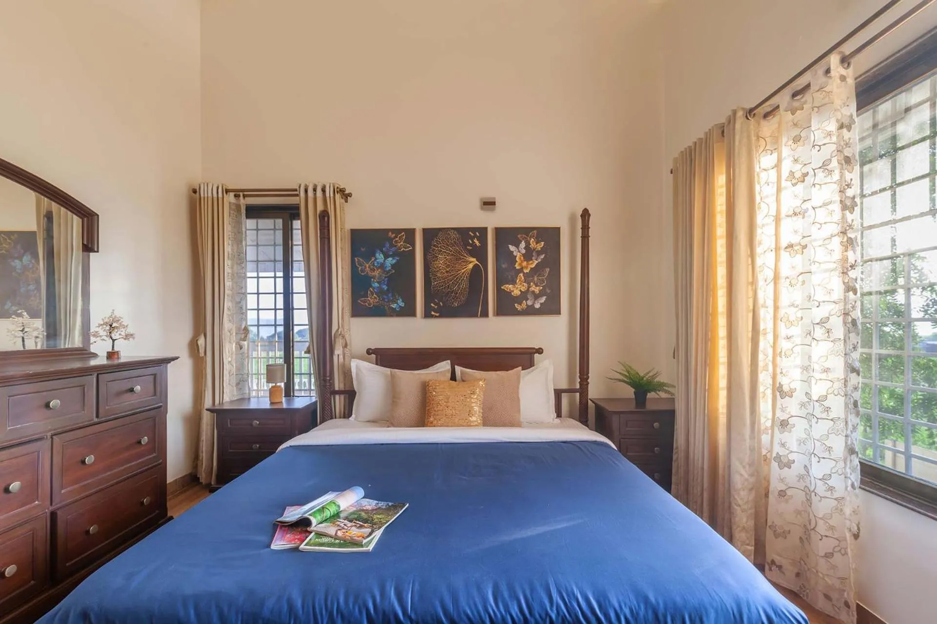Bedroom, Bed in StayVista's Lake La Vie - Tranquil Lake-View Villa Amidst Farmland with Pool and Poolside Gazebo - Proximity to Sula
